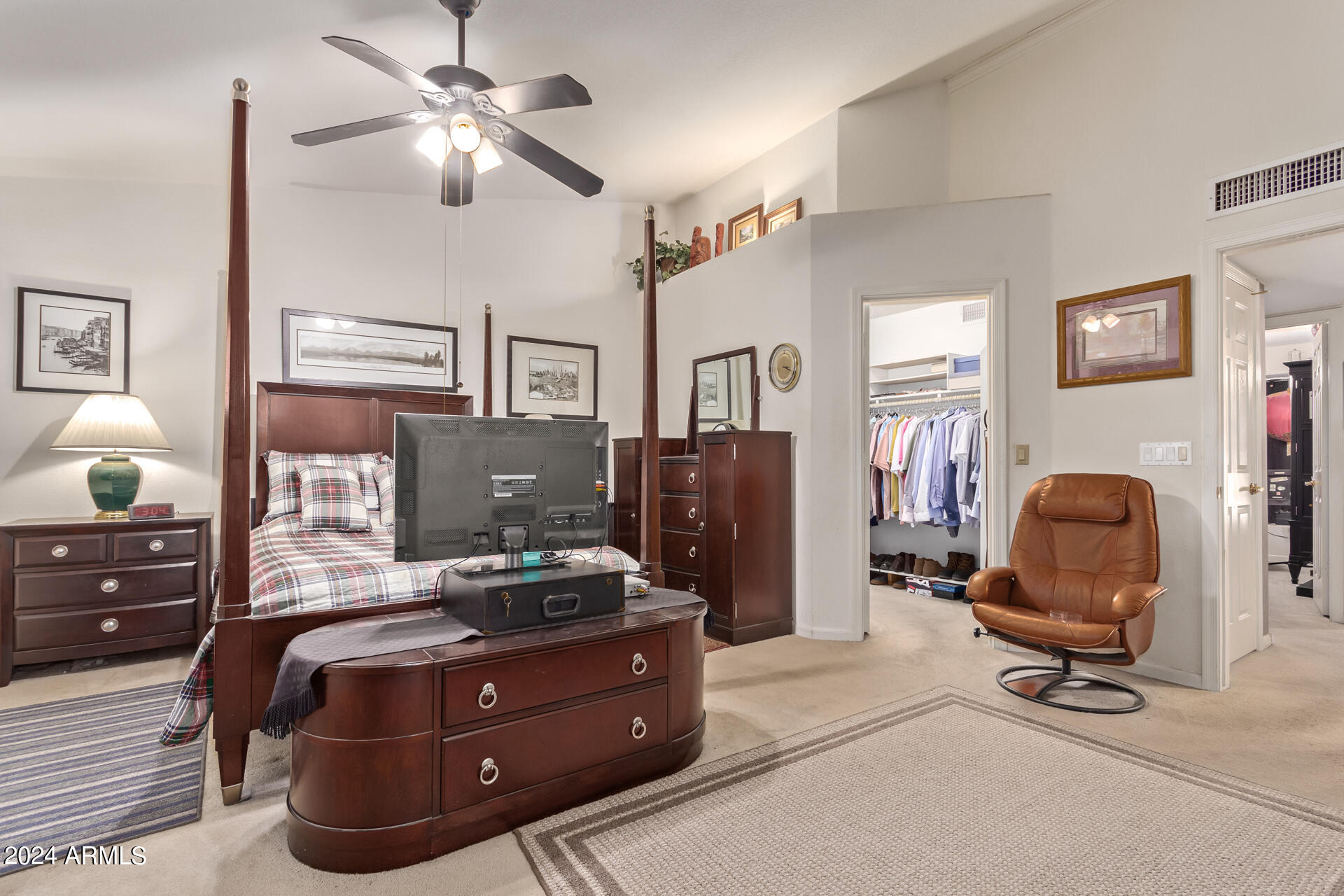 8830 W CHARTER OAK Road