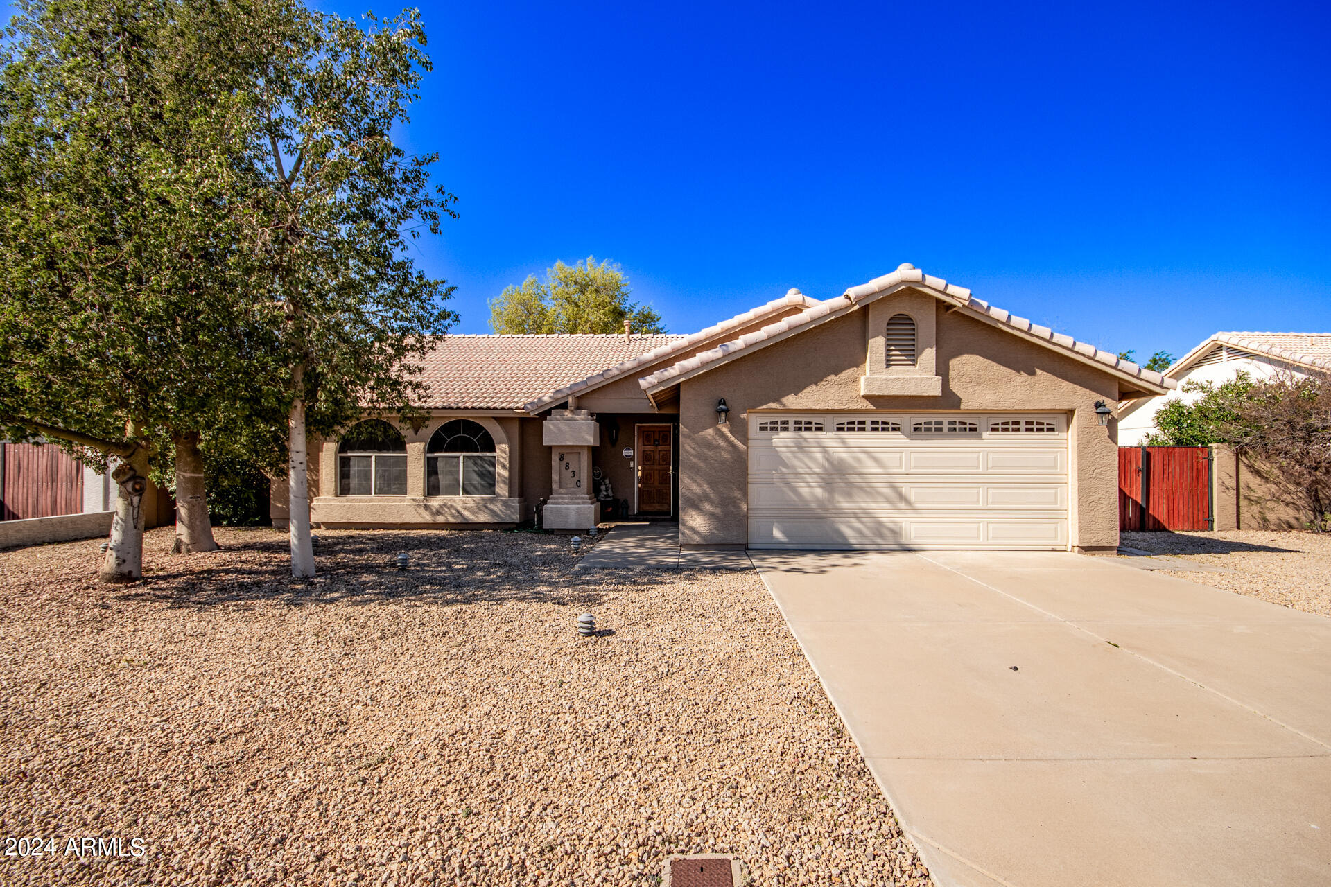 8830 W CHARTER OAK Road
