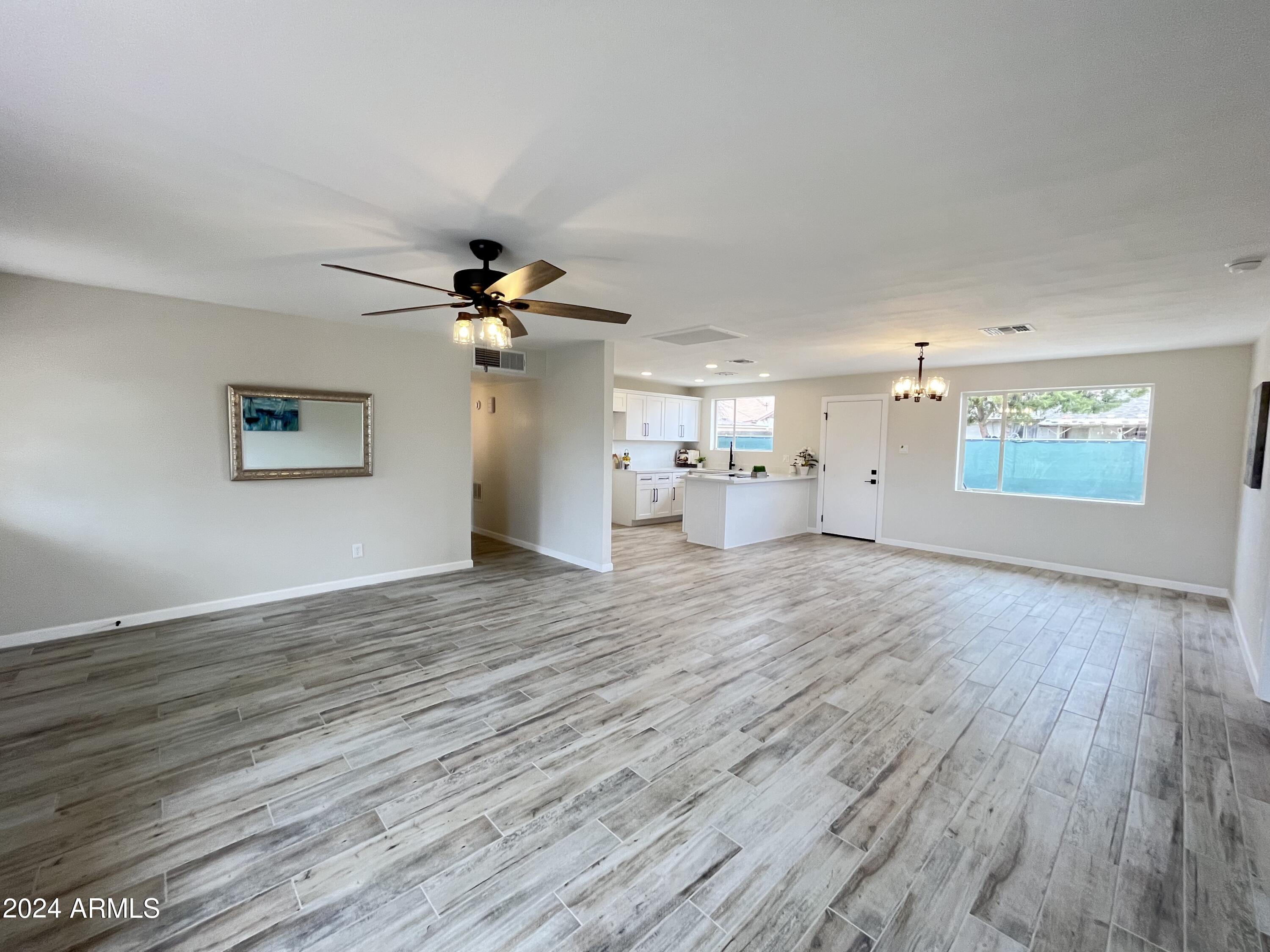5348 W MULBERRY Drive