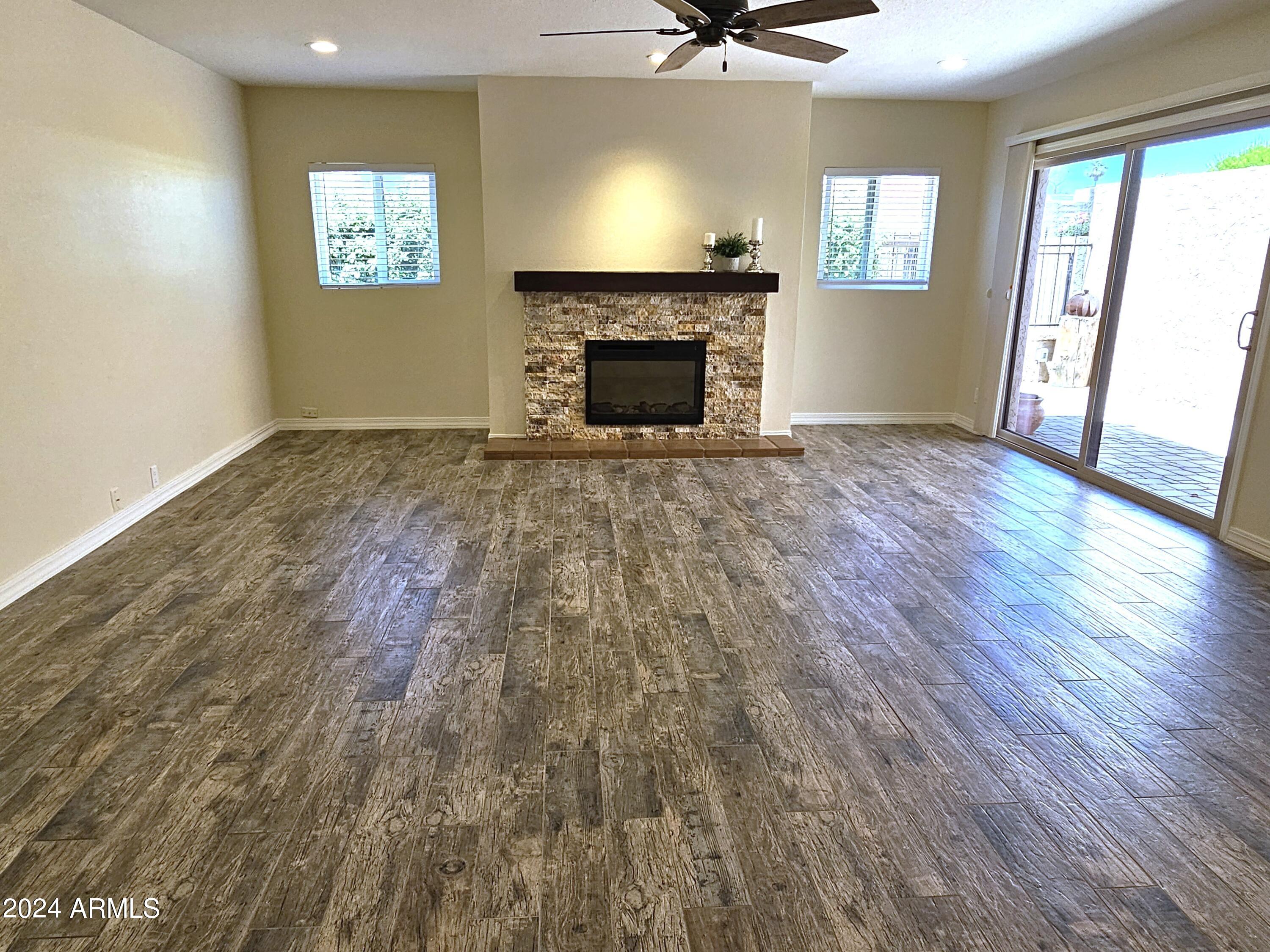 8109 E VIA DE VIVA --