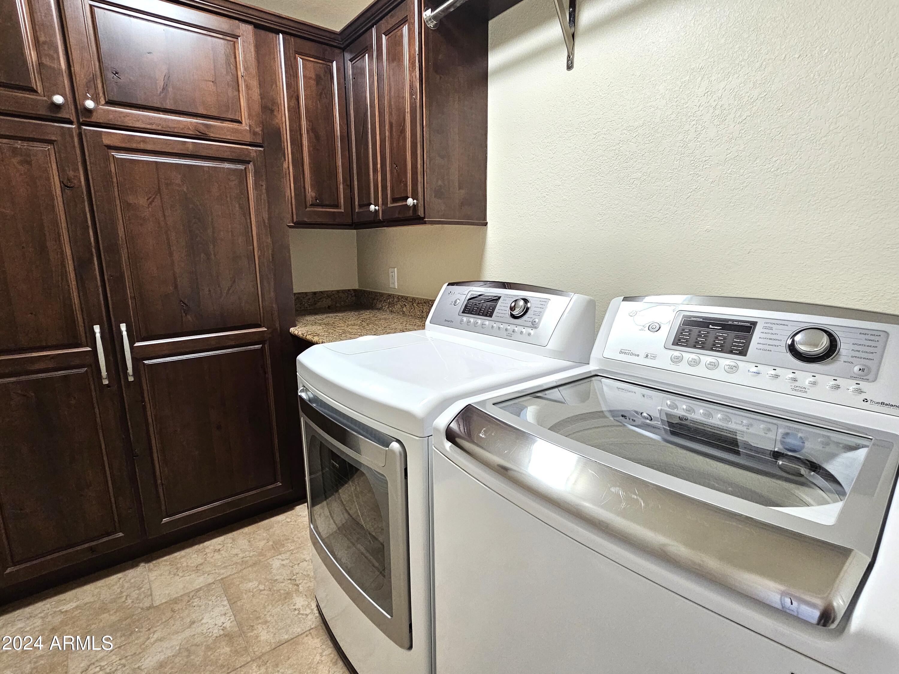 8109 E VIA DE VIVA --