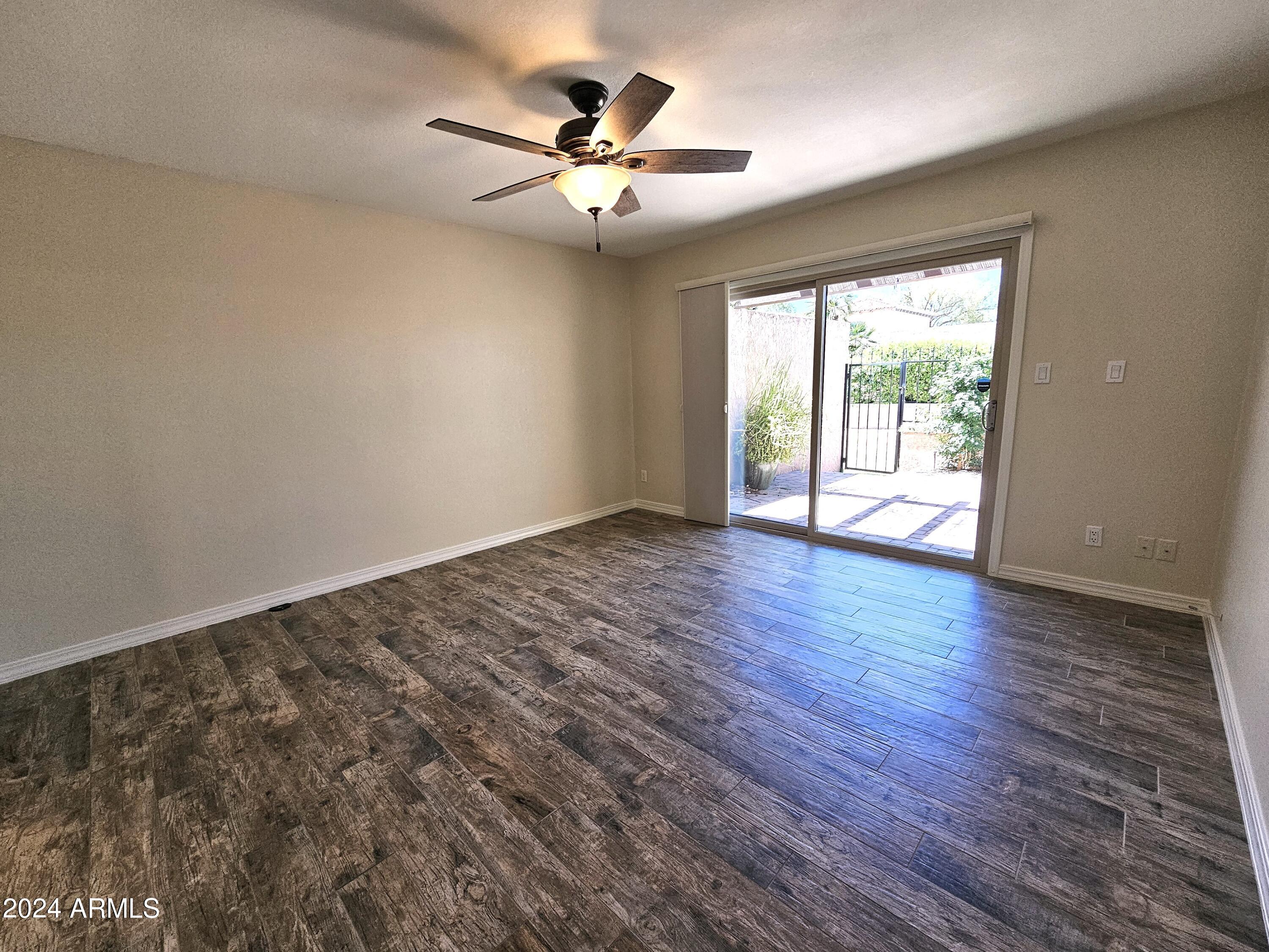 8109 E VIA DE VIVA --