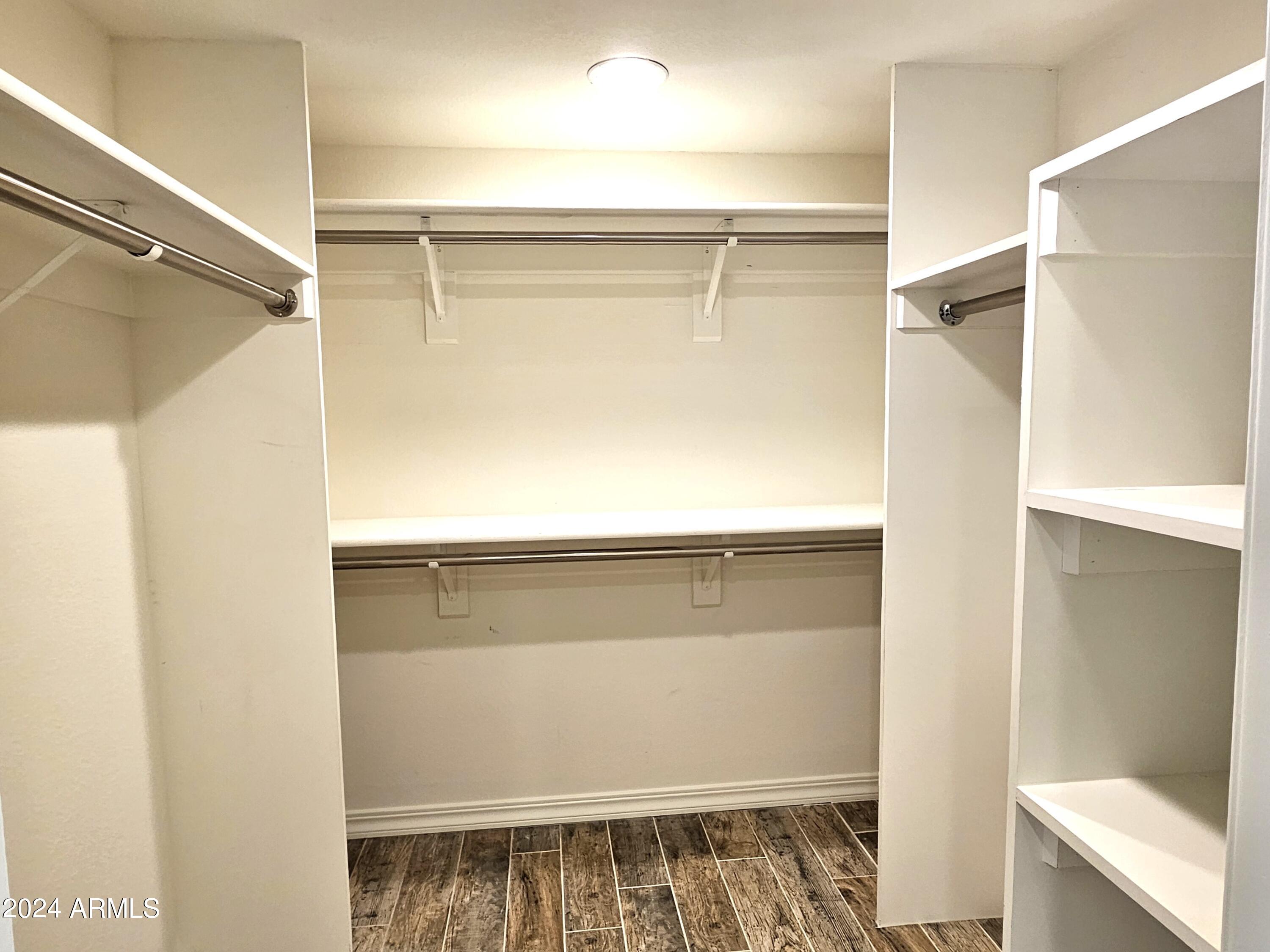 8109 E VIA DE VIVA --