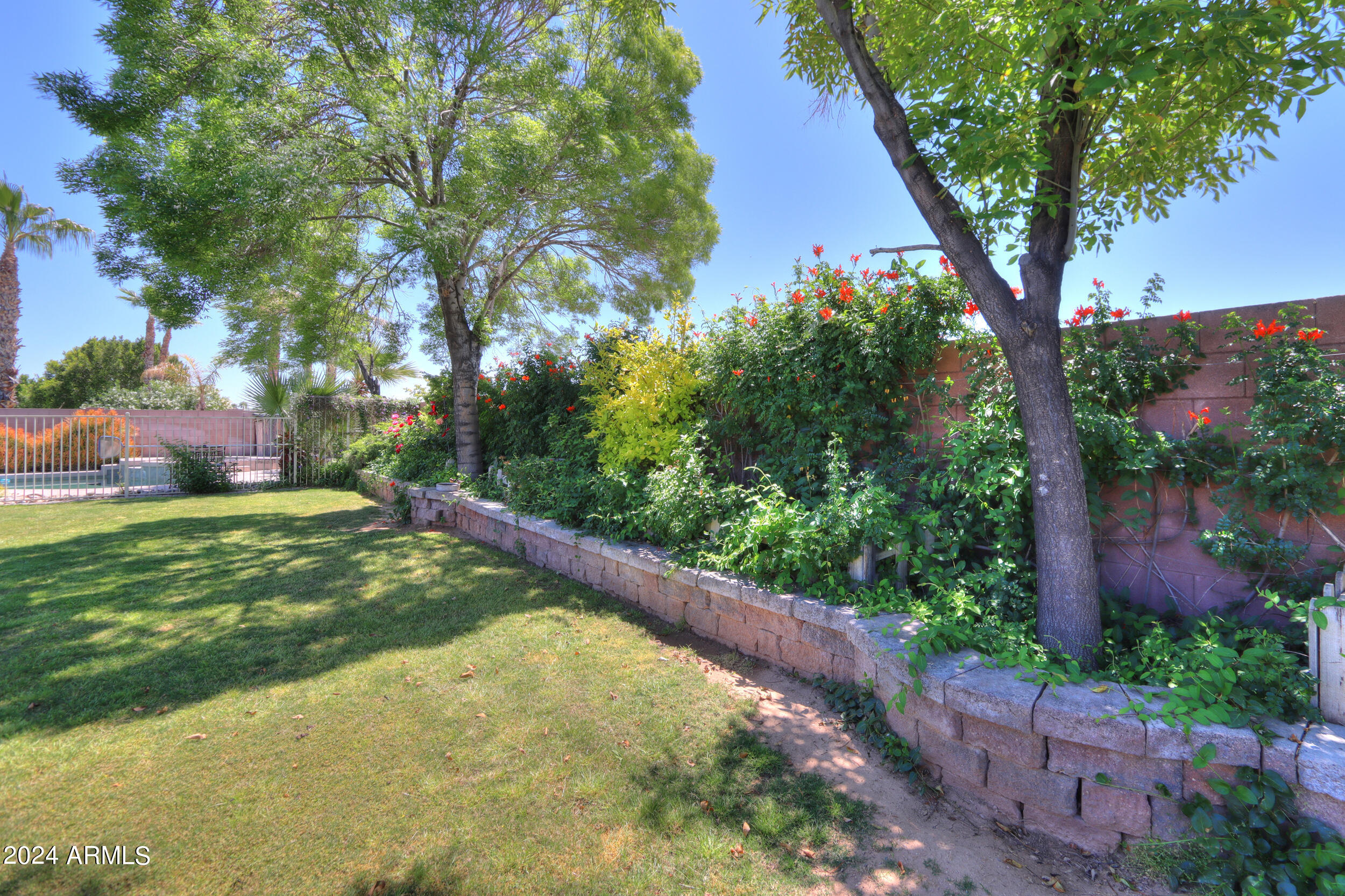 13627 W VERMONT Avenue