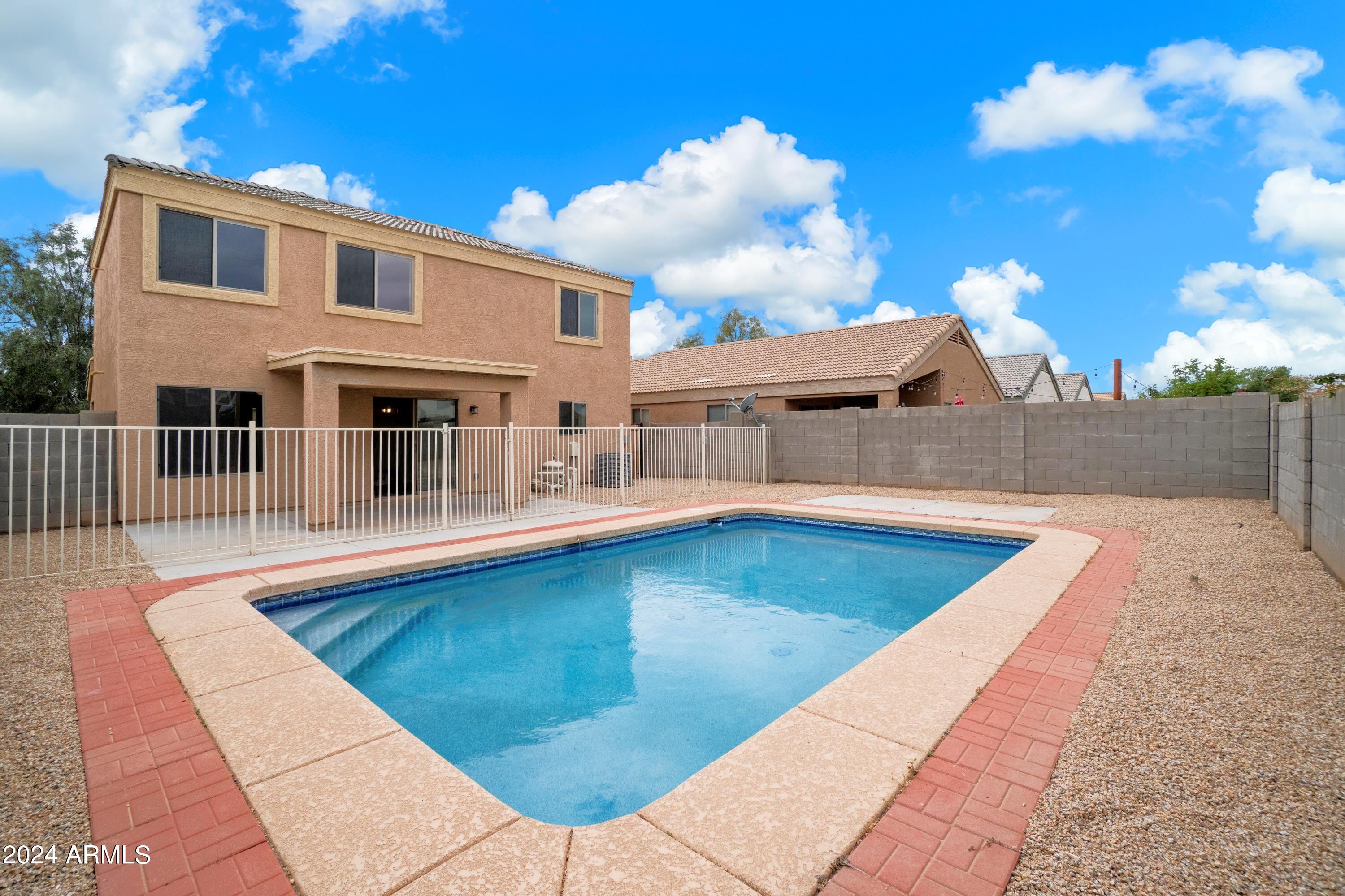11834 W PORT ROYALE Lane