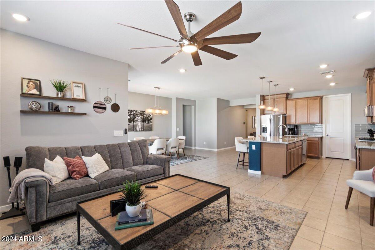 4174 E CAITLIN Drive