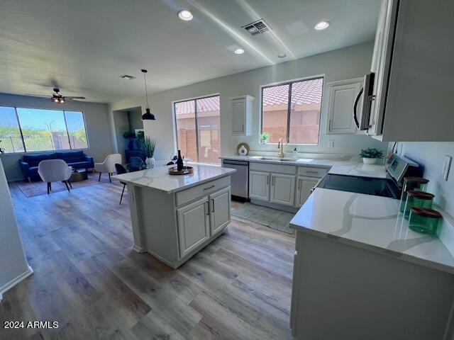 2731 W BISBEE Way