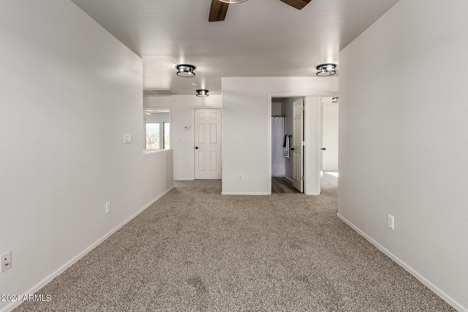 2731 W BISBEE Way