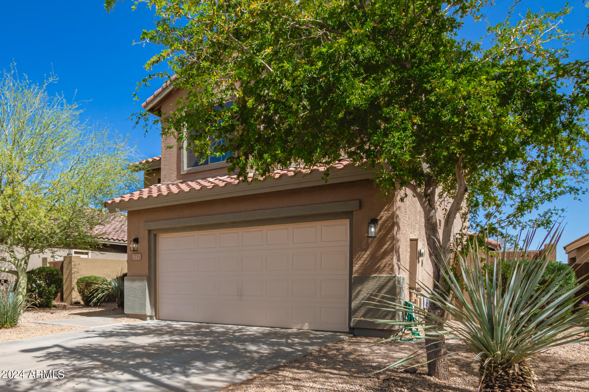 2731 W BISBEE Way