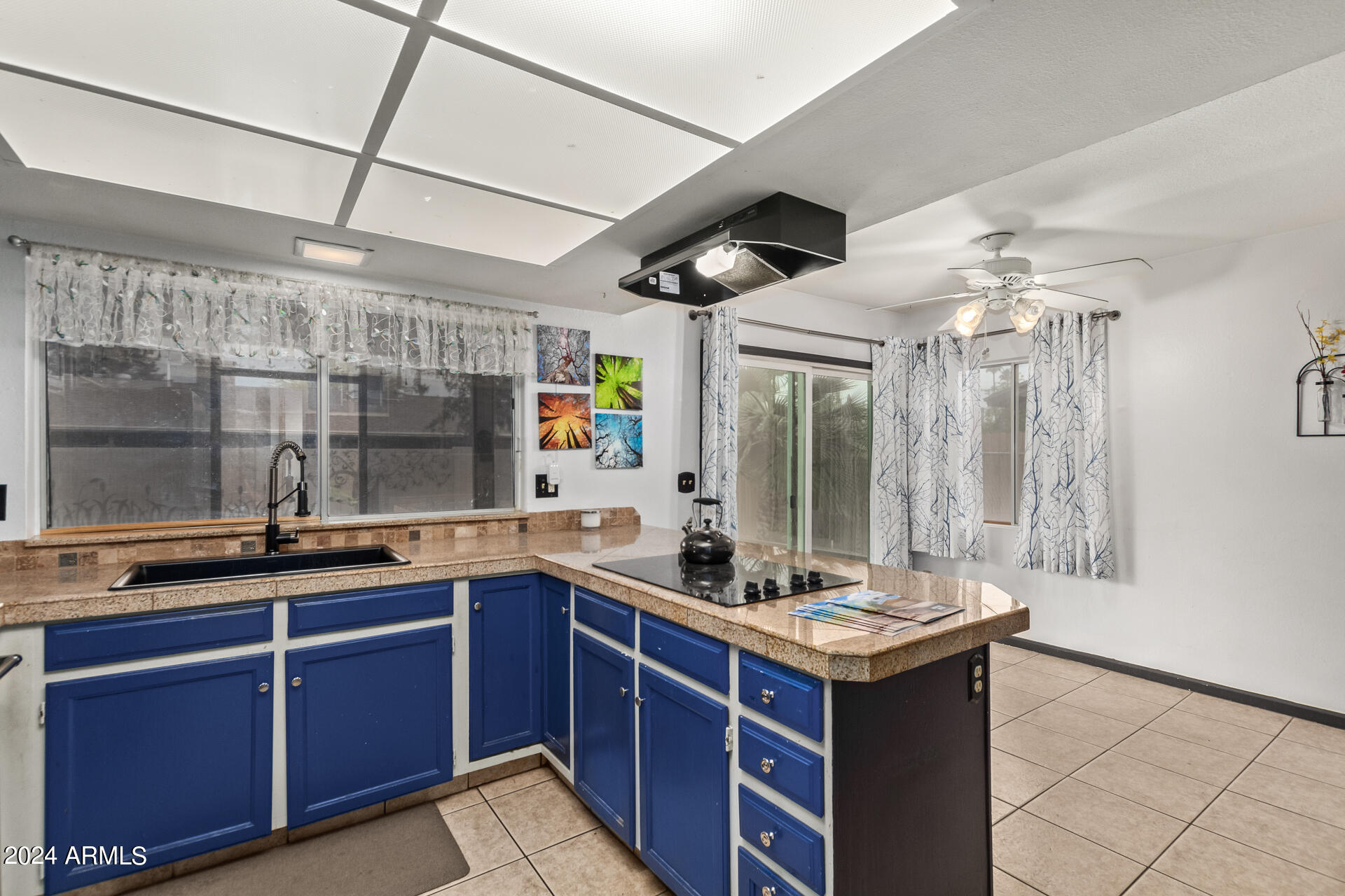 815 W KIVA Avenue