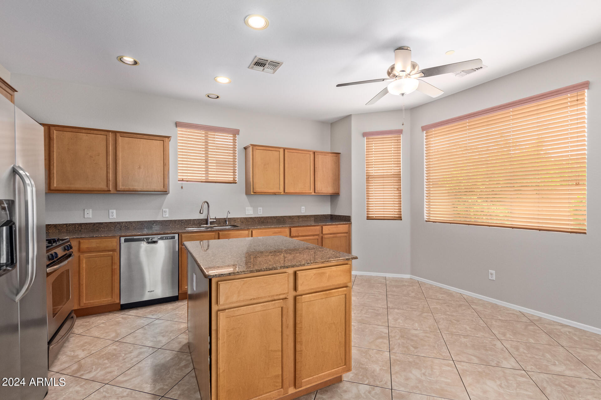 91 W HACKBERRY Drive