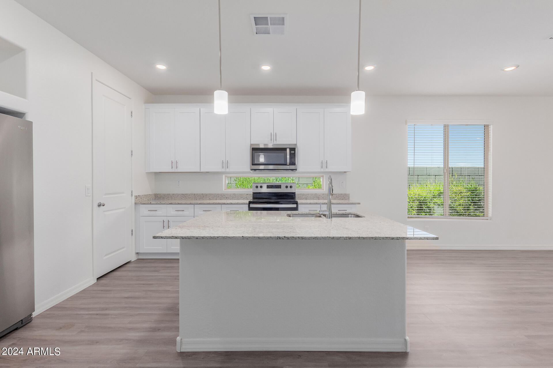 1772 W AZTEC Drive