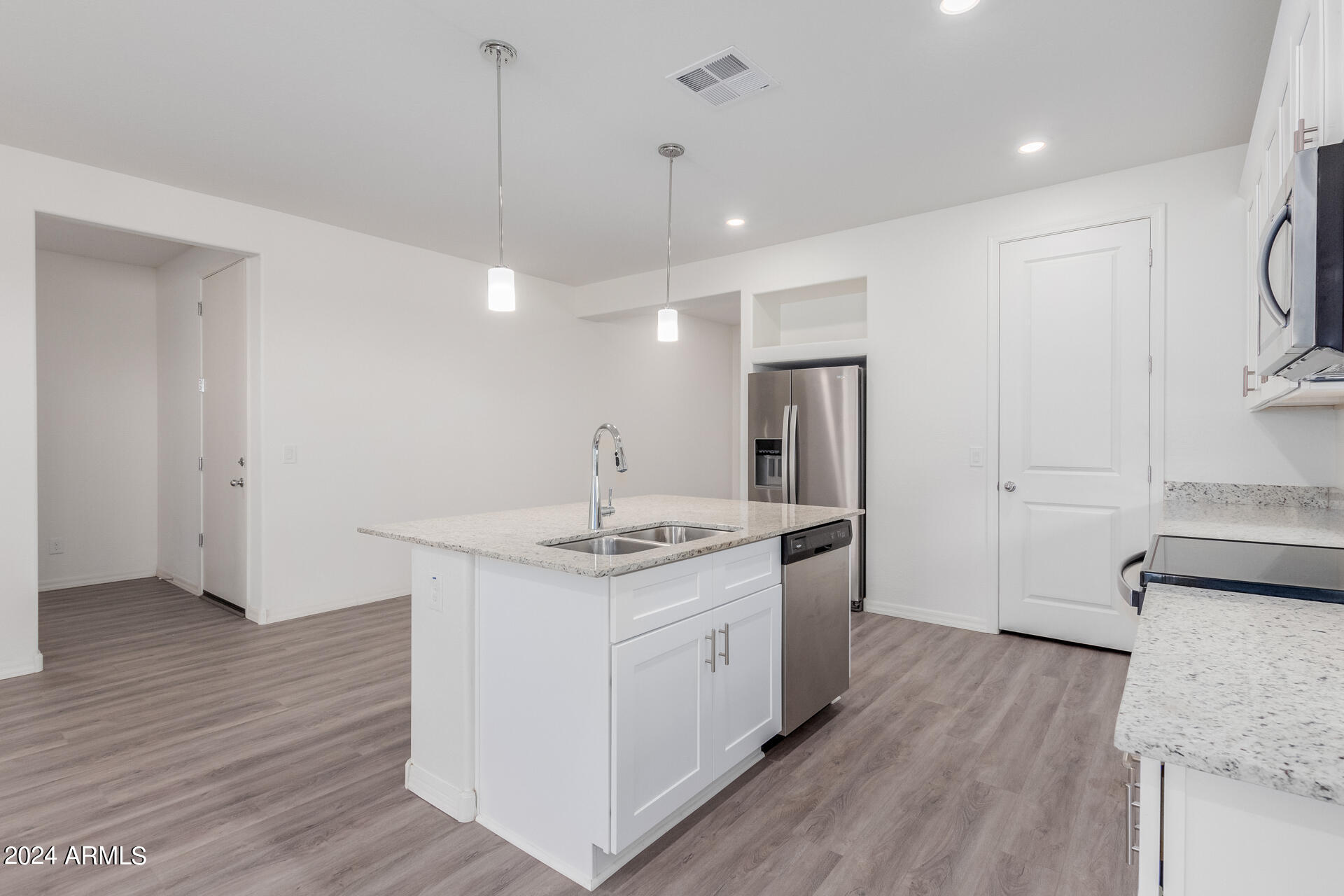 1772 W AZTEC Drive