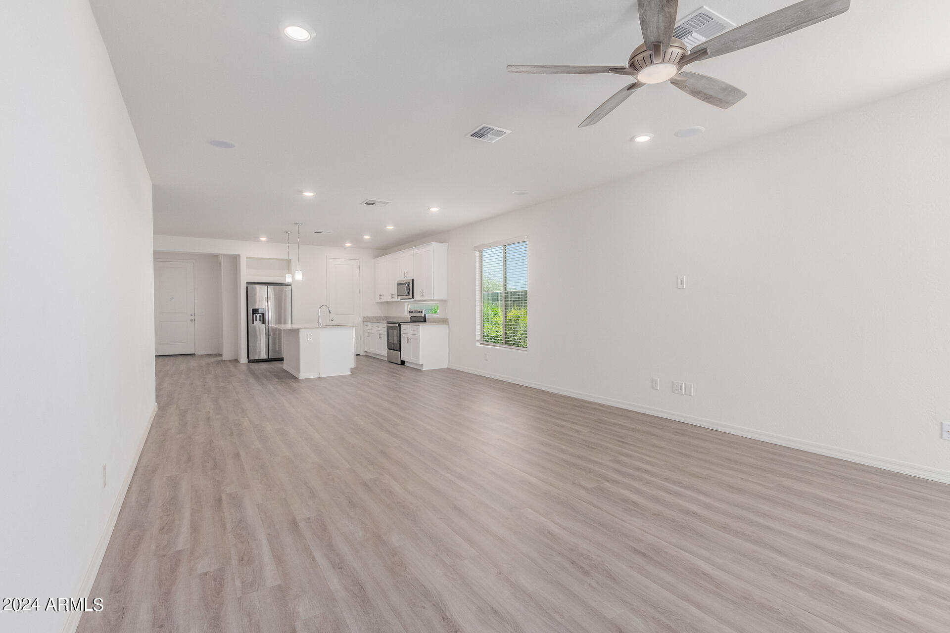 1772 W AZTEC Drive
