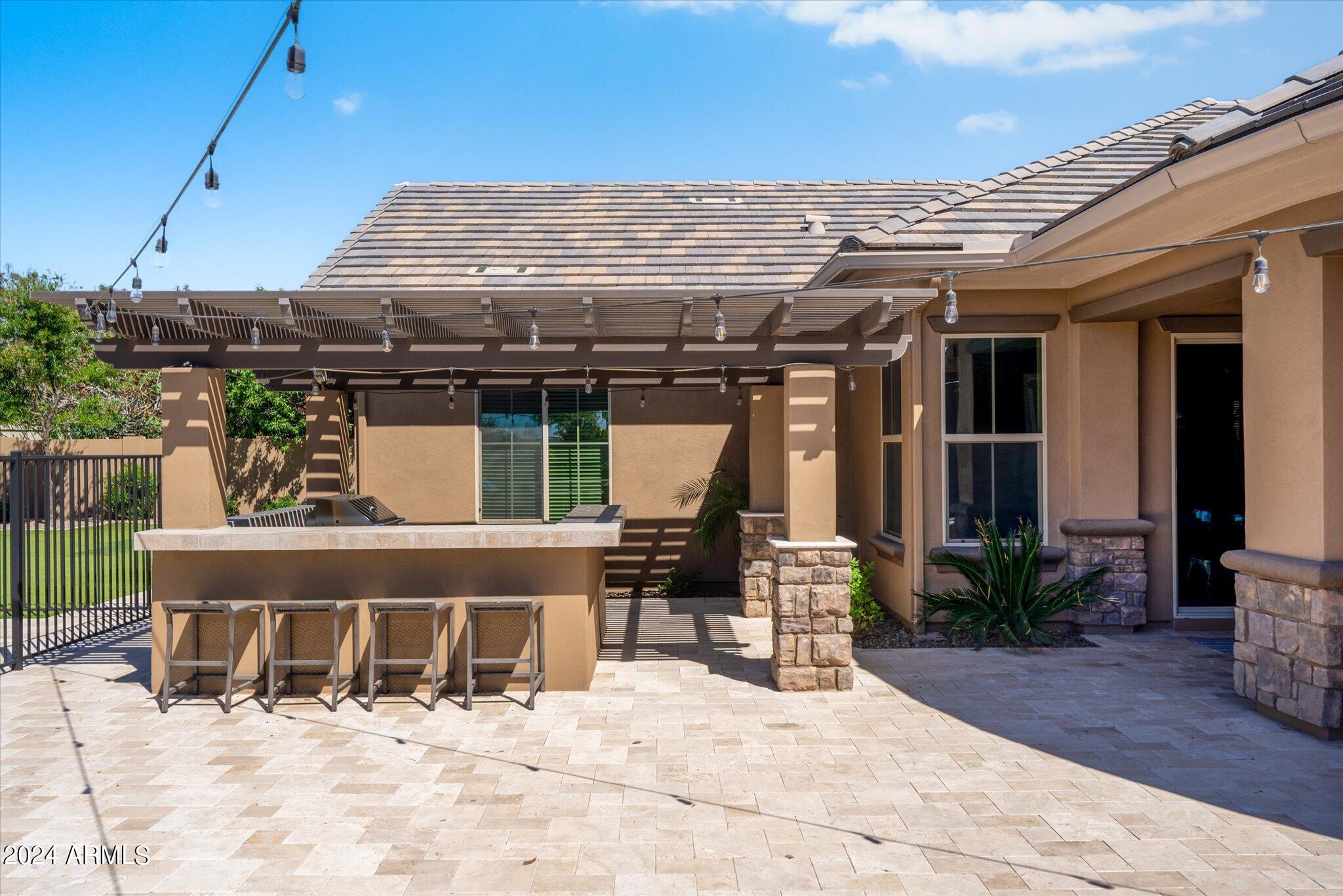 2040 E ARIS Drive