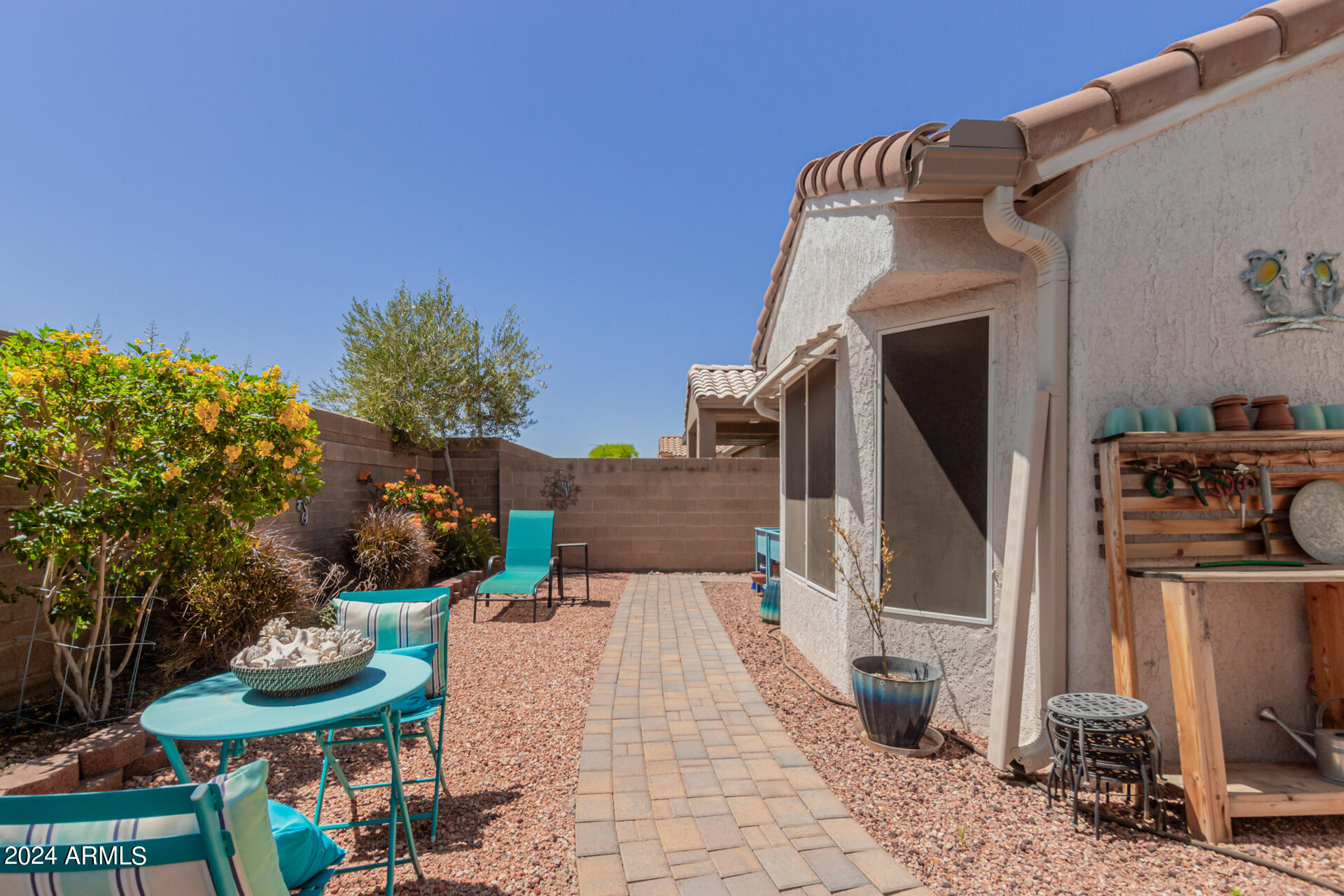 14213 W TERRITORIAL Lane
