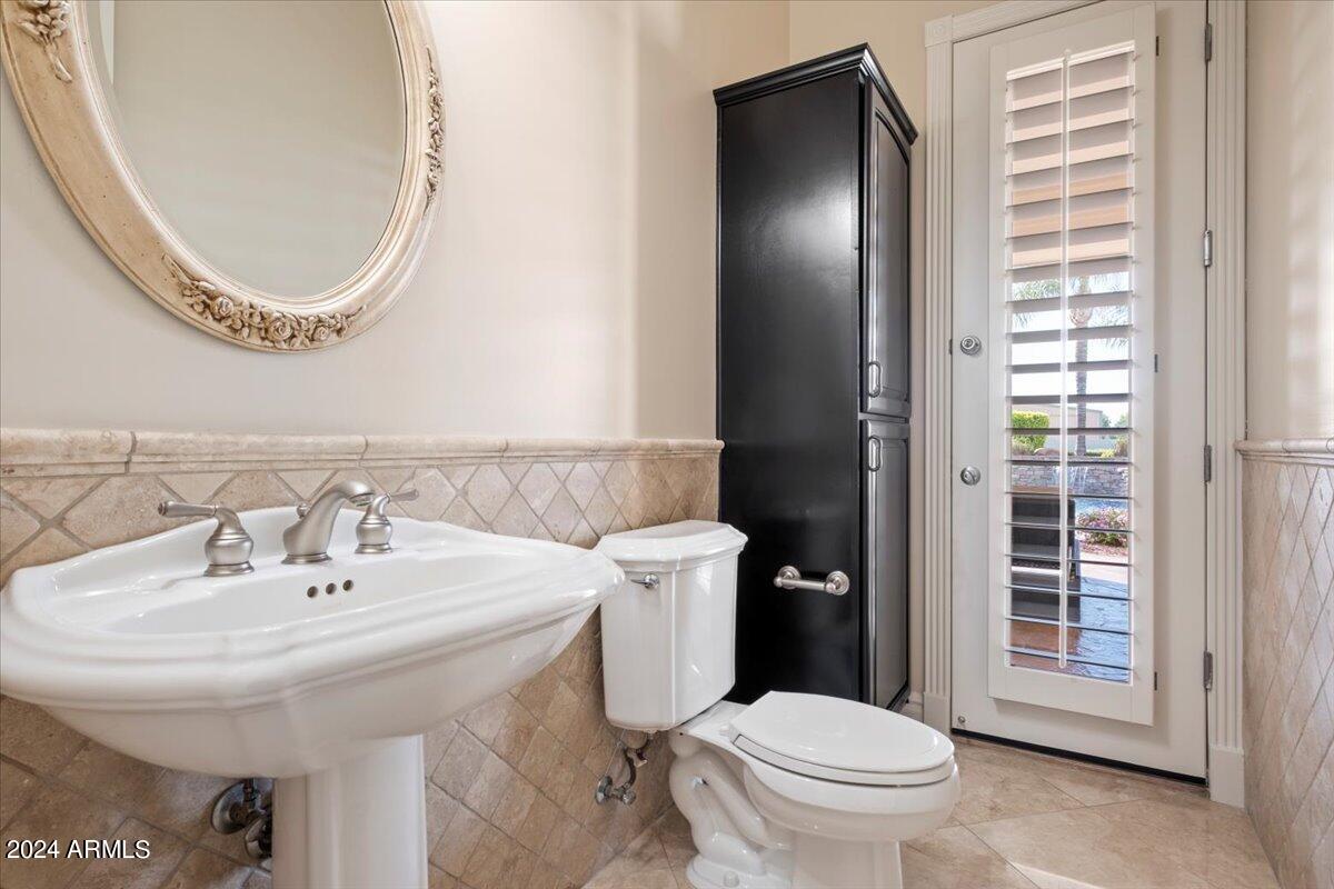 22635 S VAL VISTA Drive