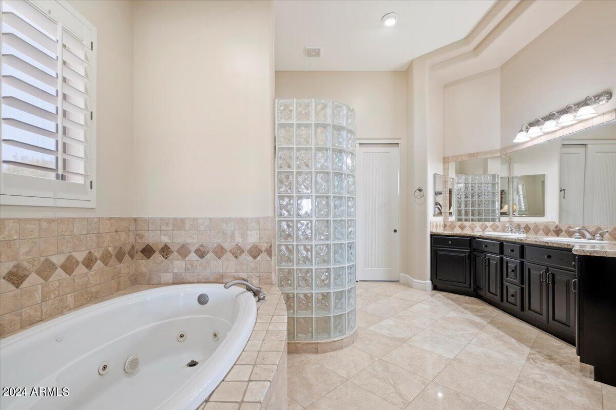 22635 S VAL VISTA Drive