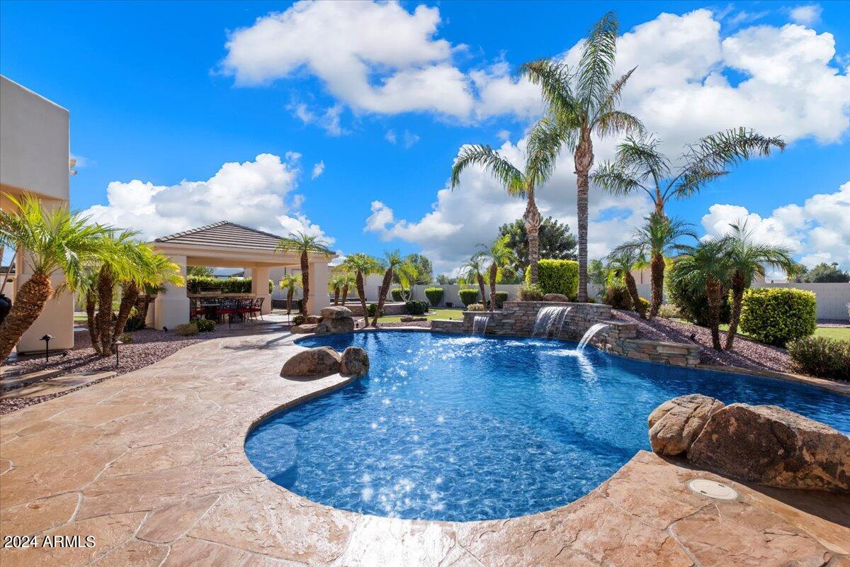 22635 S VAL VISTA Drive