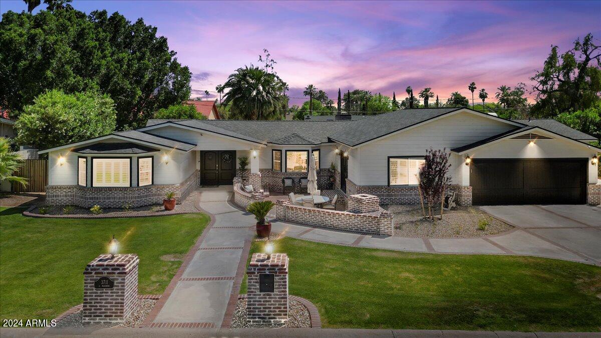 3711 E PASADENA Avenue