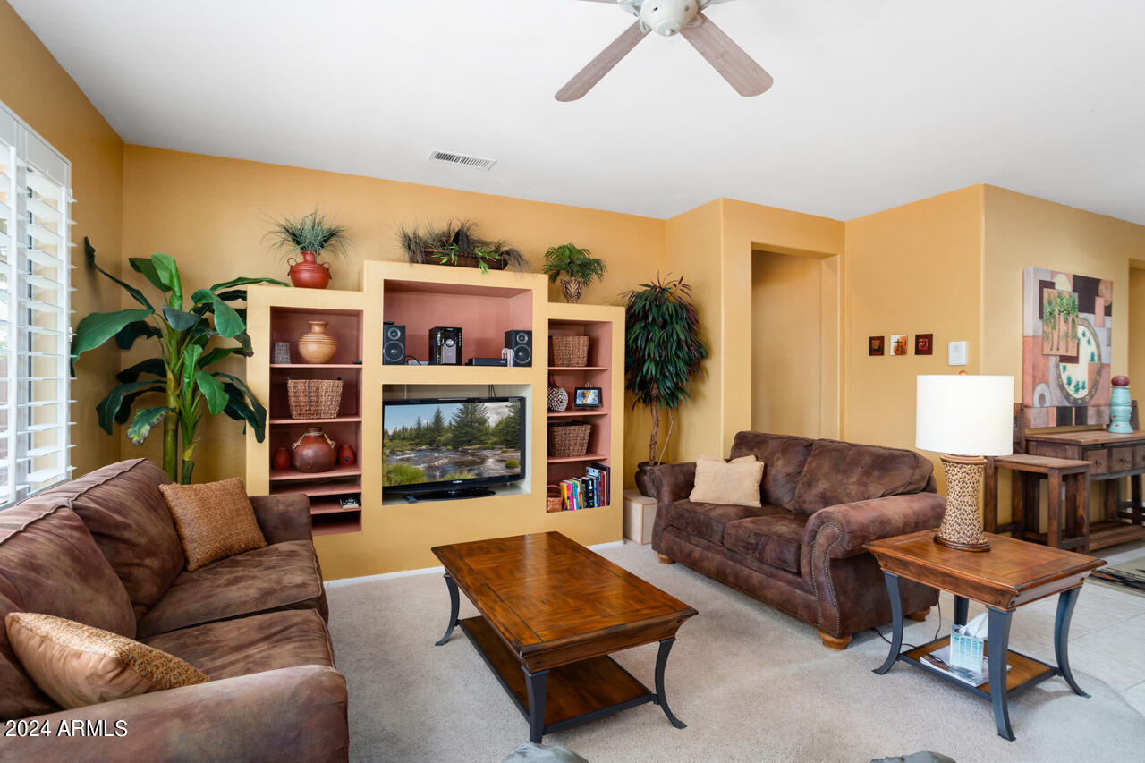 18603 N SUMMERBREEZE Way