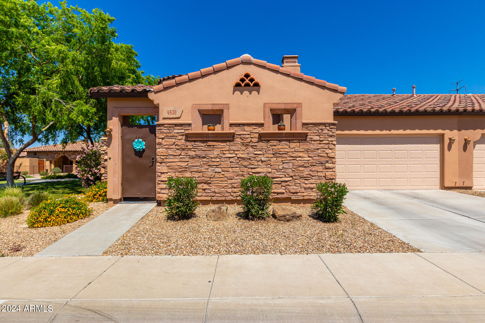 4520 W VALENCIA Drive