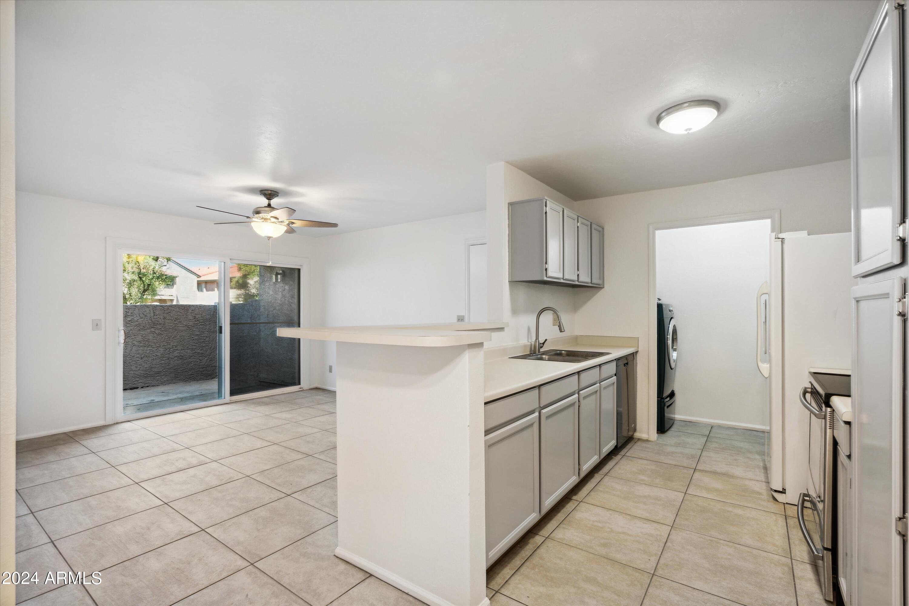 623 W GUADALUPE Road, 179