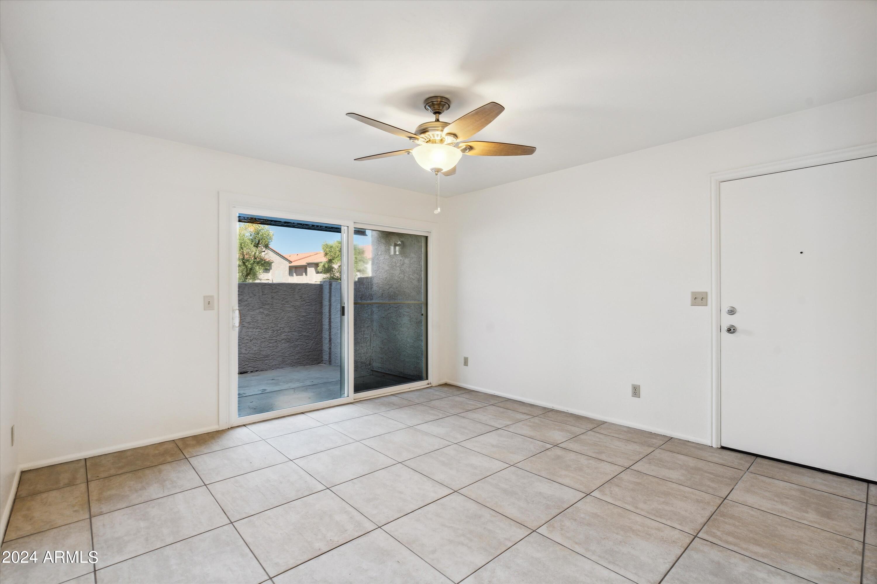 623 W GUADALUPE Road, 179