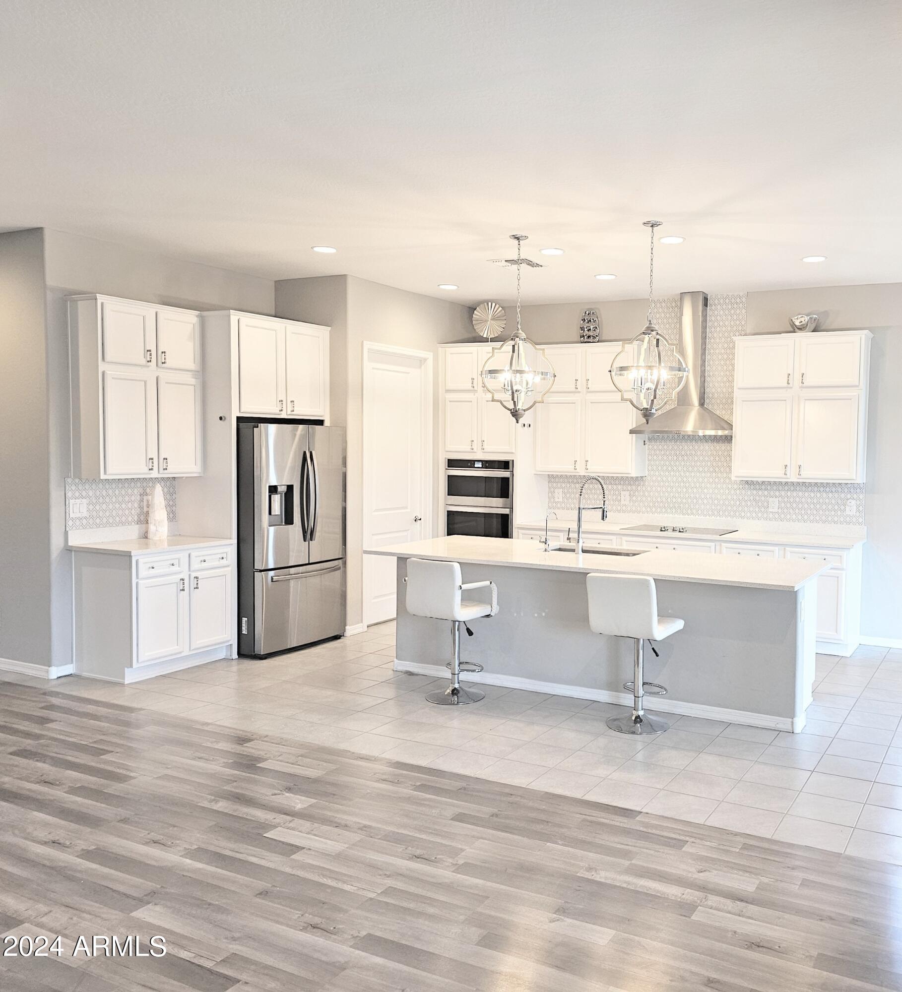 8159 W MERRIWEATHER Way