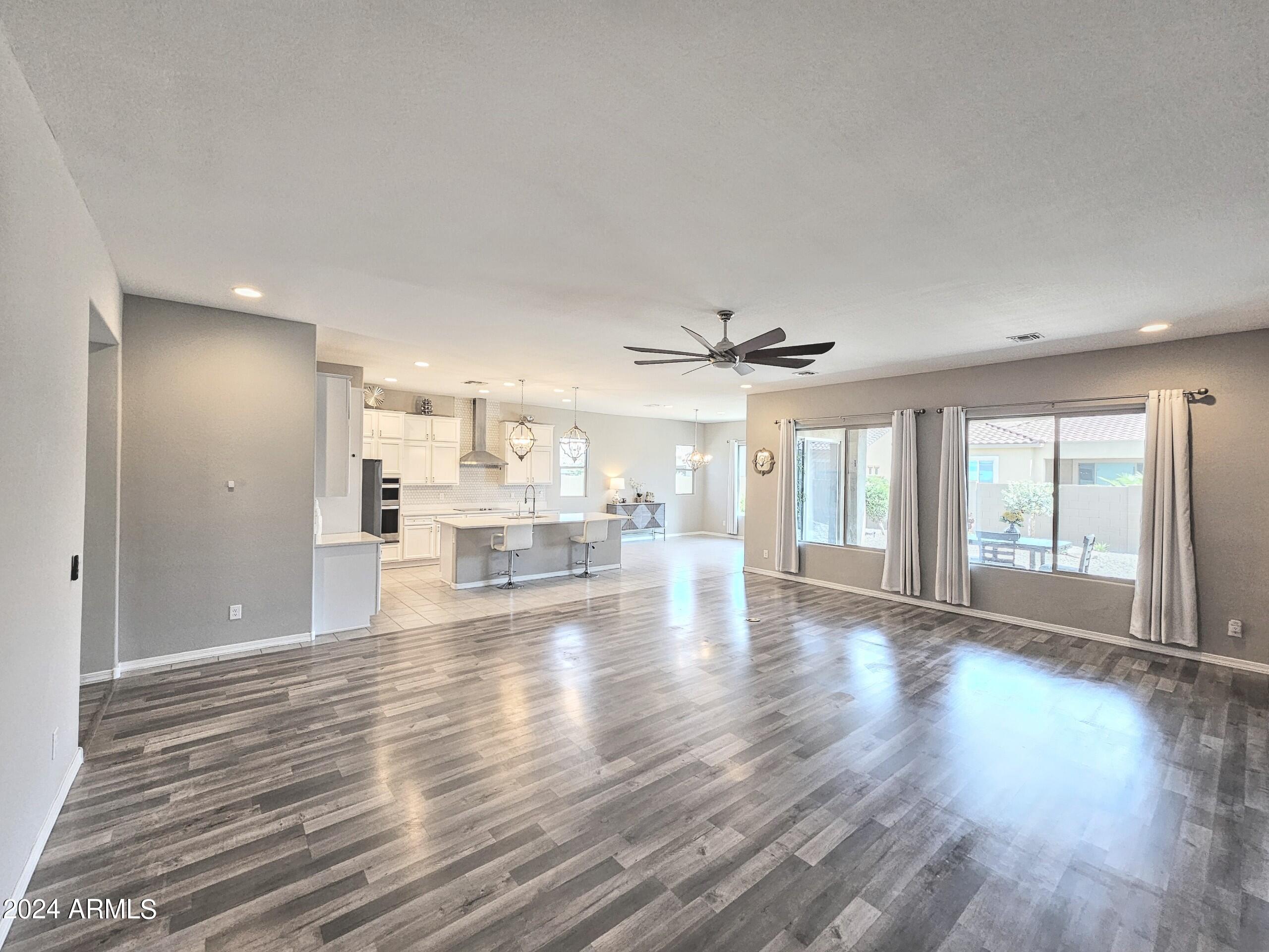 8159 W MERRIWEATHER Way