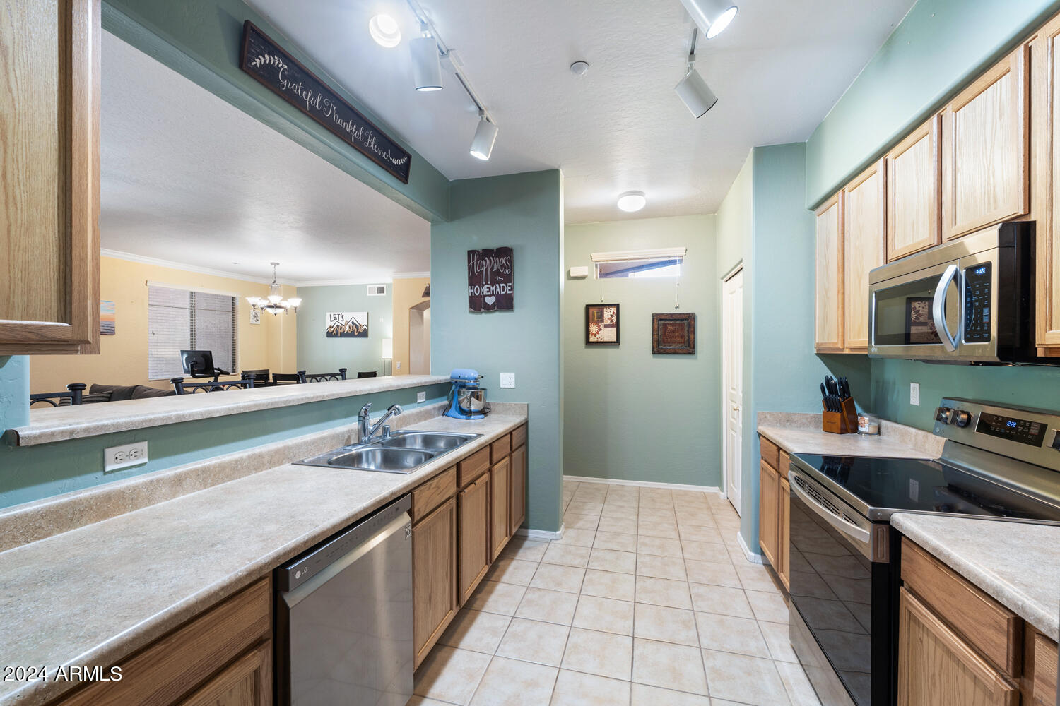 955 E KNOX Road, 118