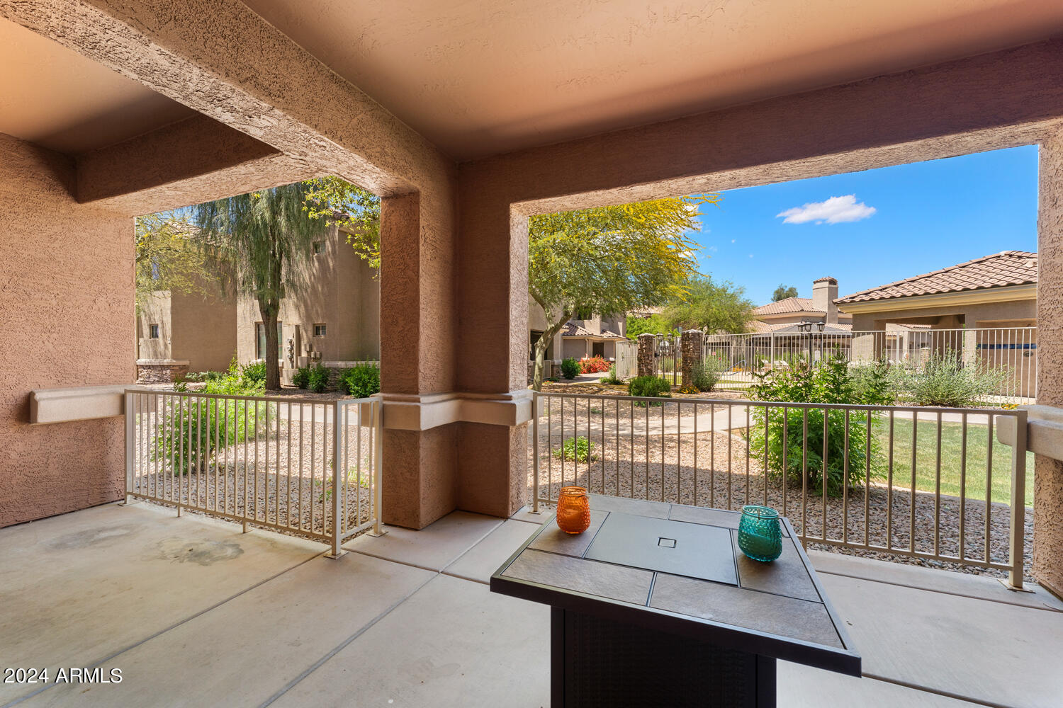 955 E KNOX Road, 118