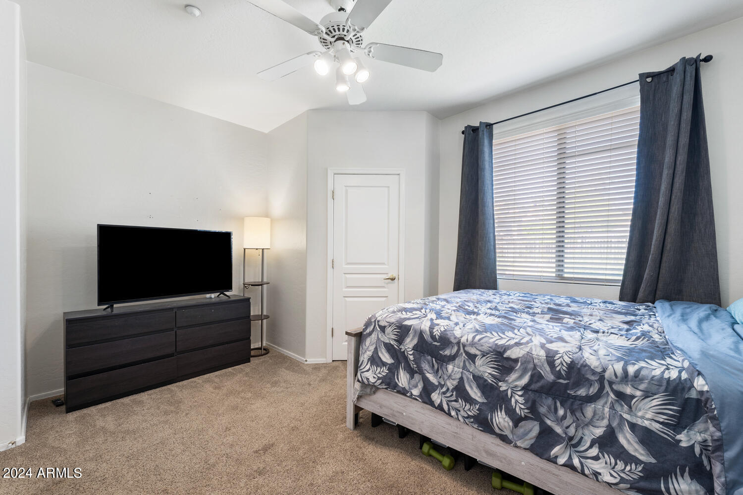 955 E KNOX Road, 118