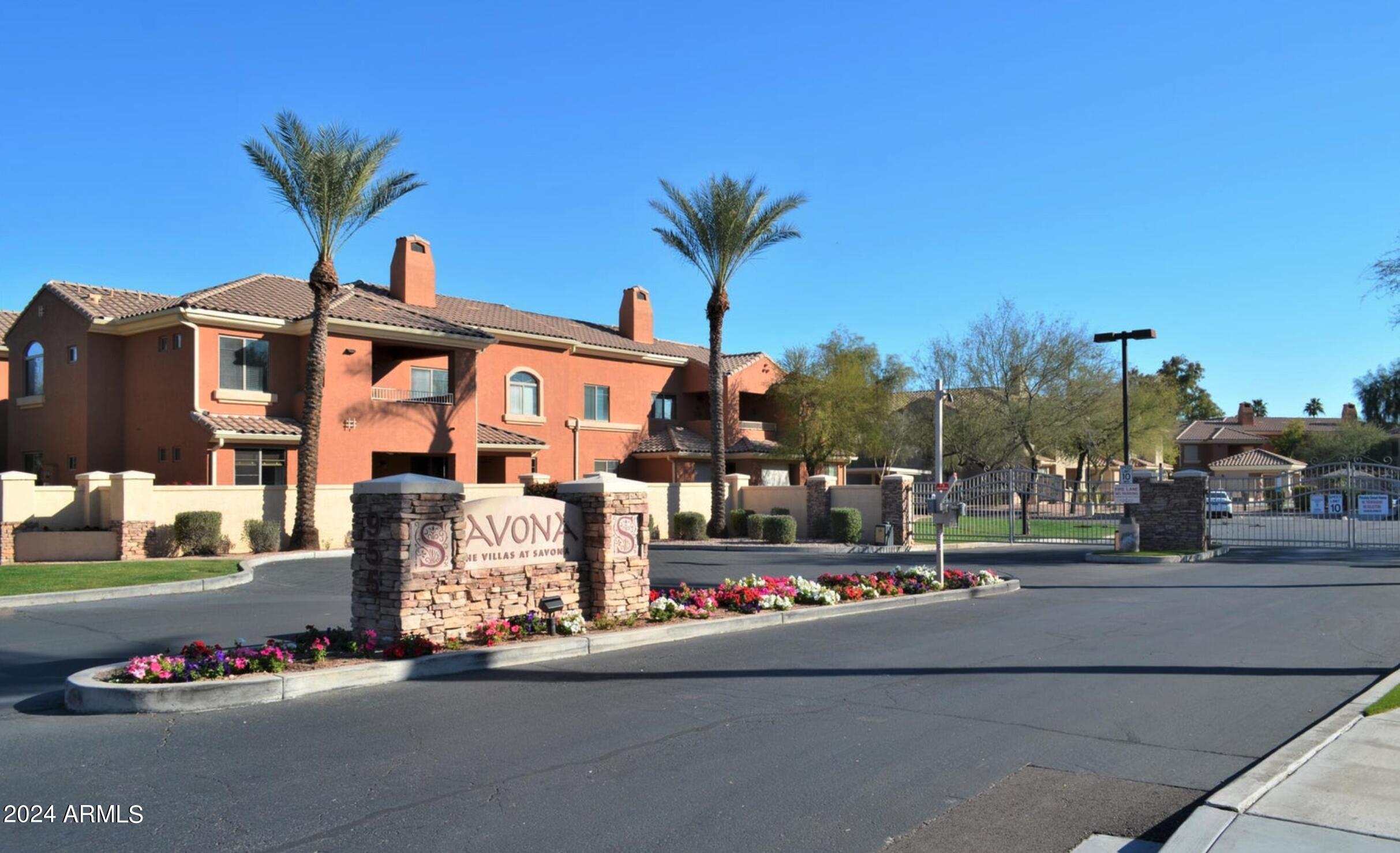 955 E KNOX Road, 118