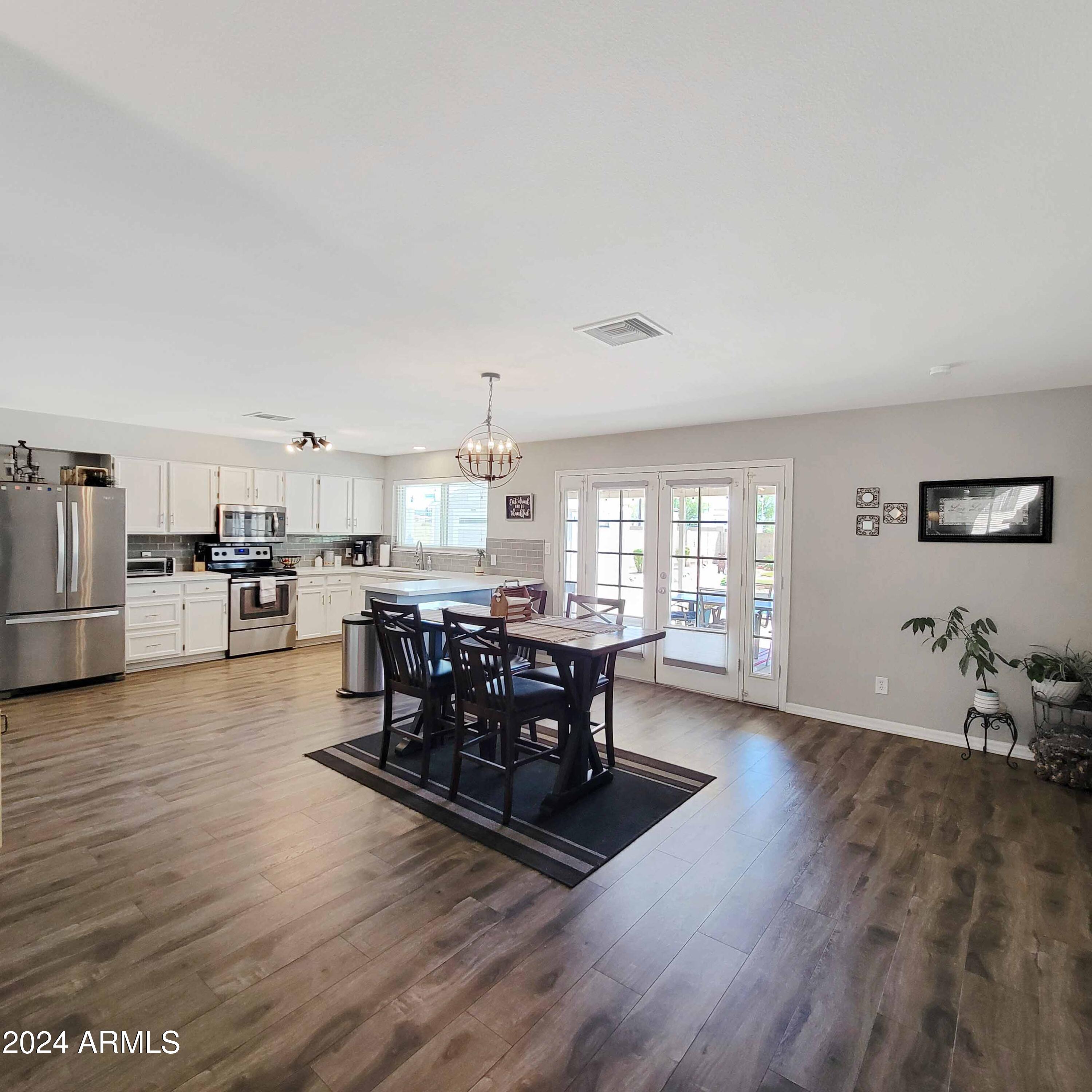 2919 W WOODRIDGE Drive