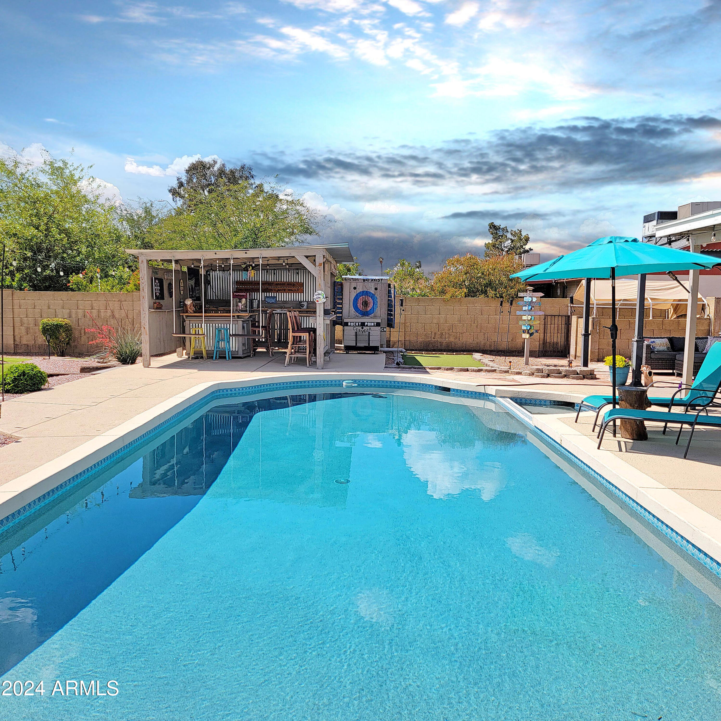 2919 W WOODRIDGE Drive