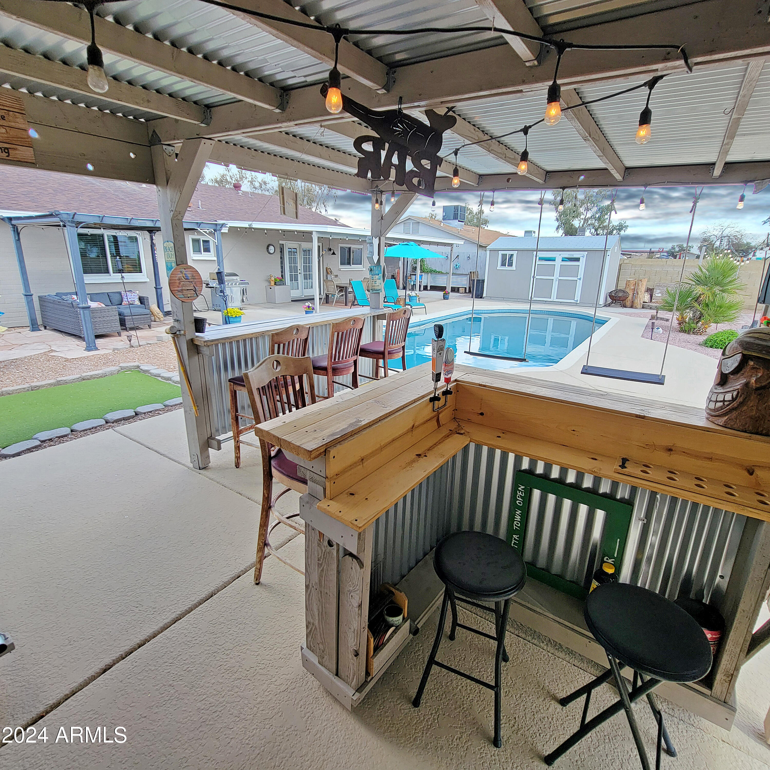 2919 W WOODRIDGE Drive