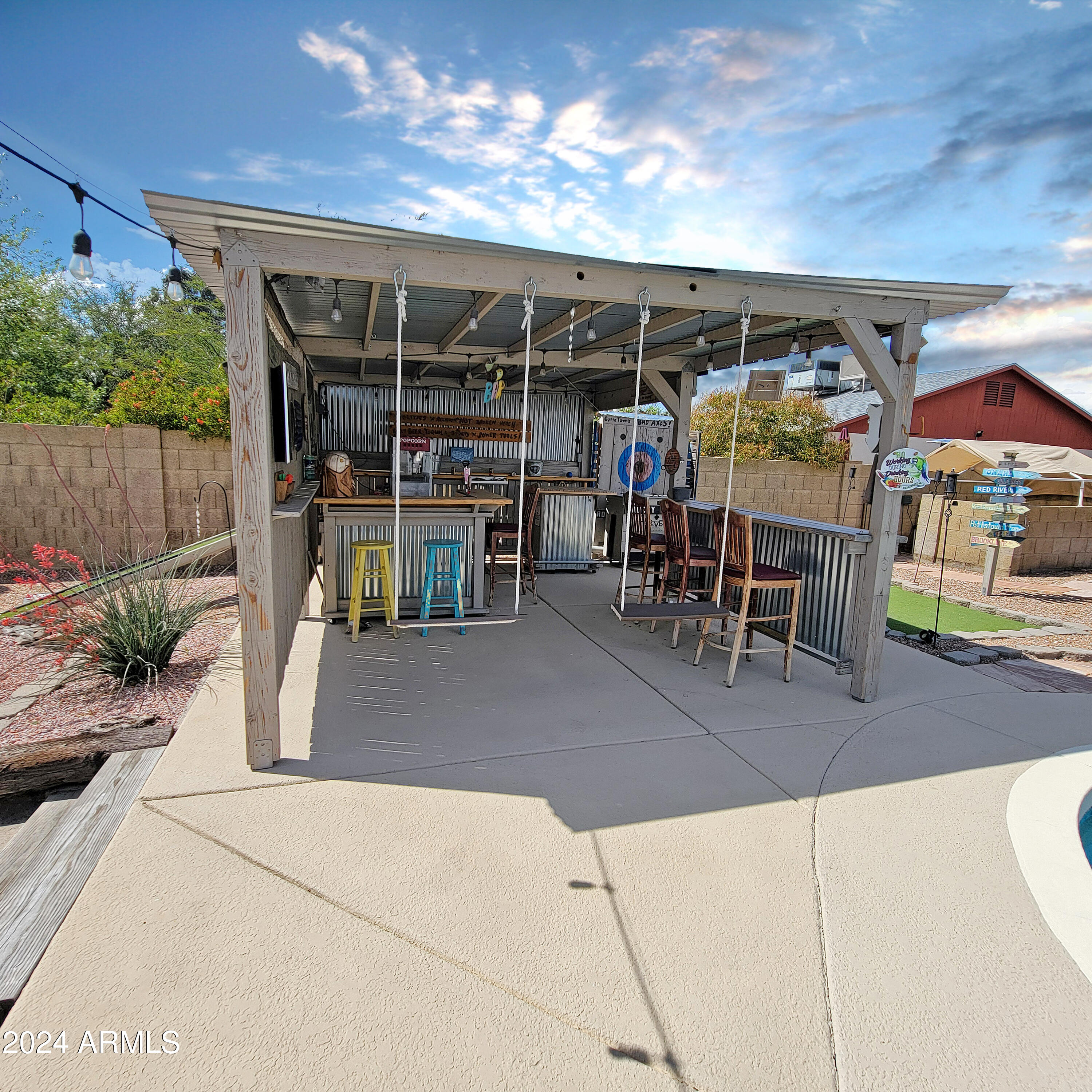 2919 W WOODRIDGE Drive