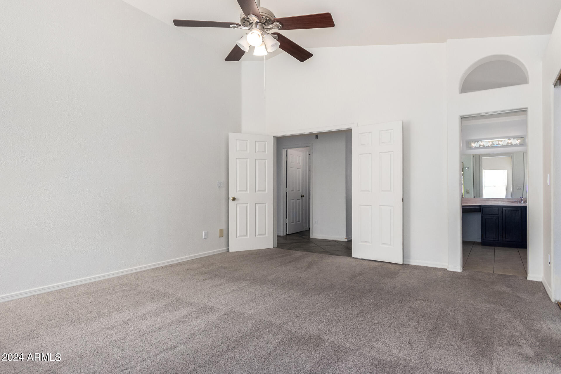 907 E ENCINAS Avenue