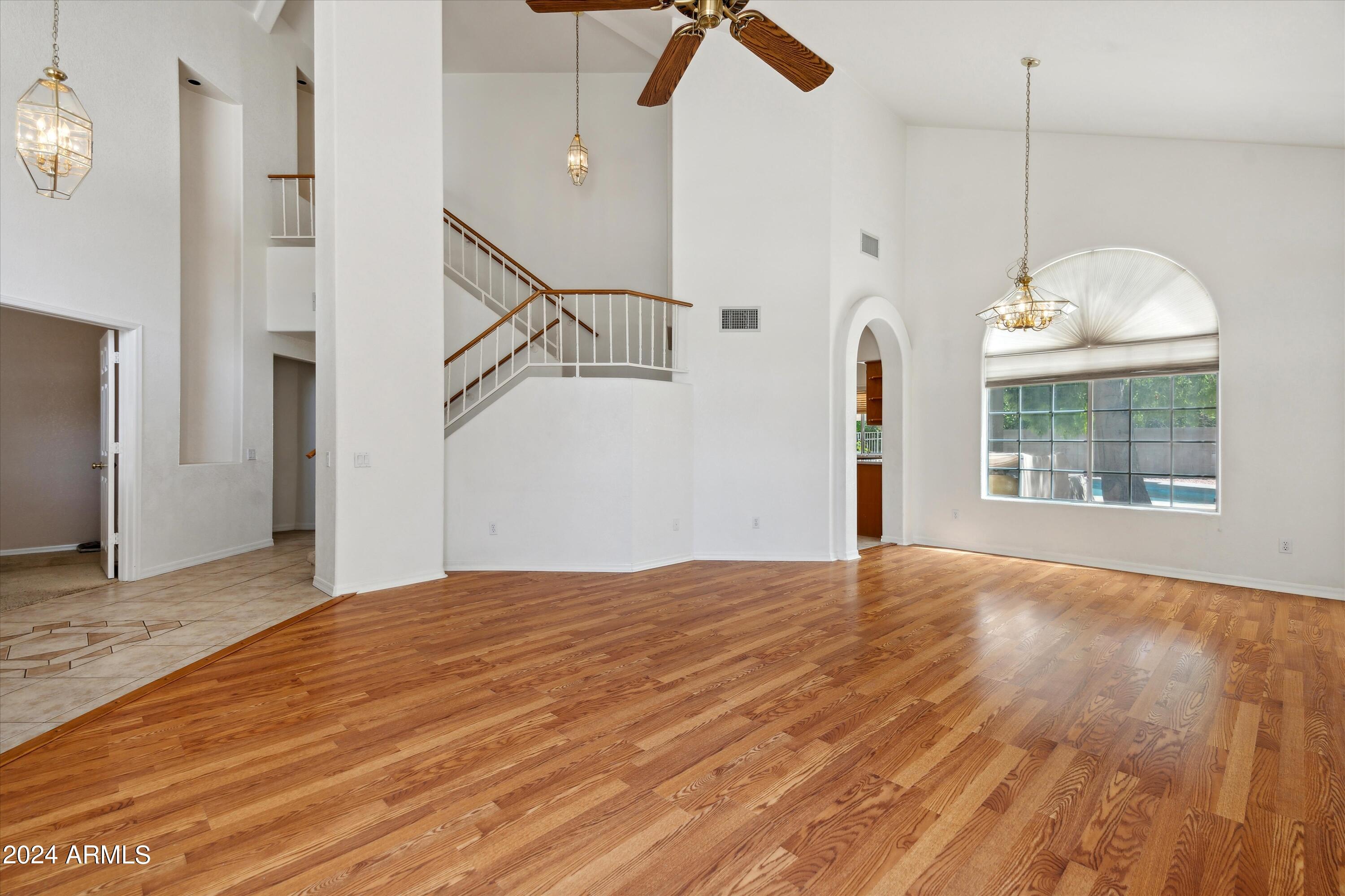 1777 W OAKLAND Street