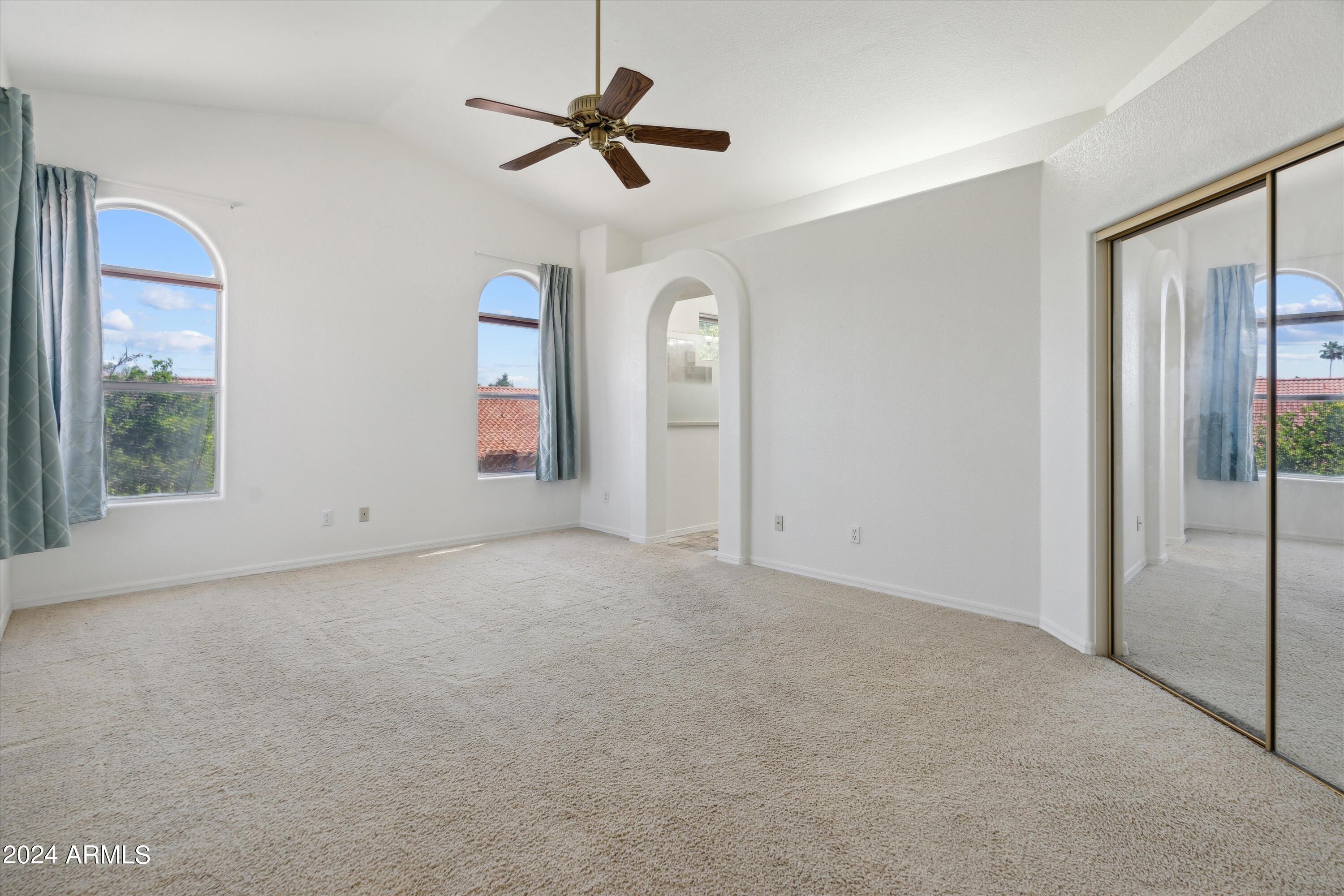 1777 W OAKLAND Street