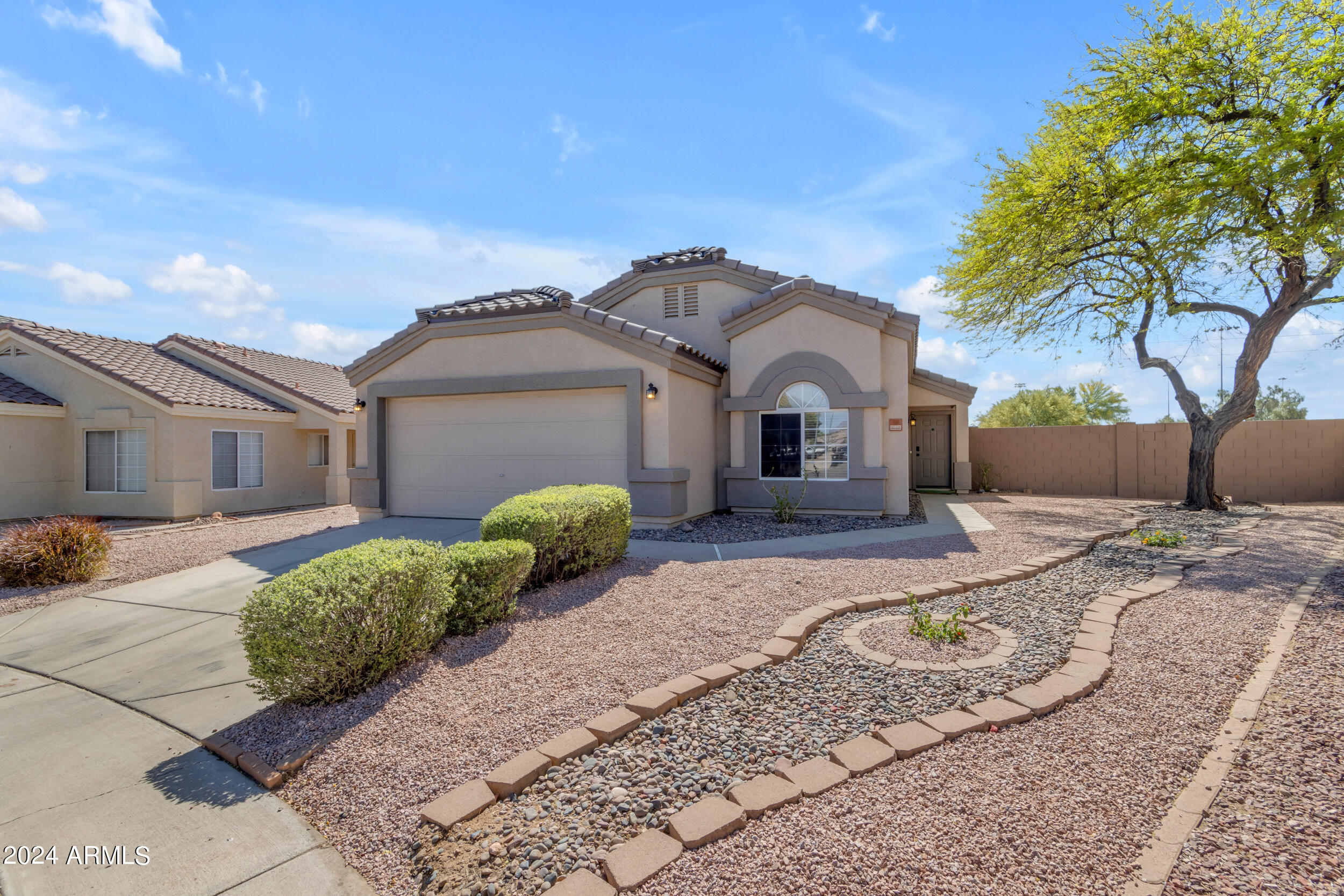 732 S CHATSWORTH