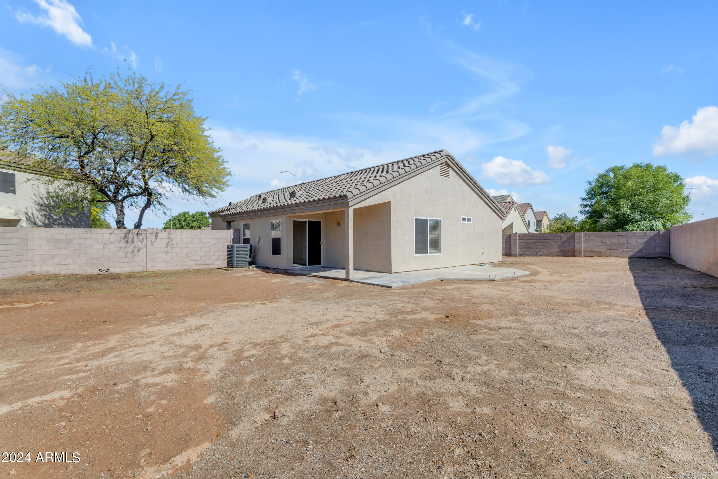 732 S CHATSWORTH