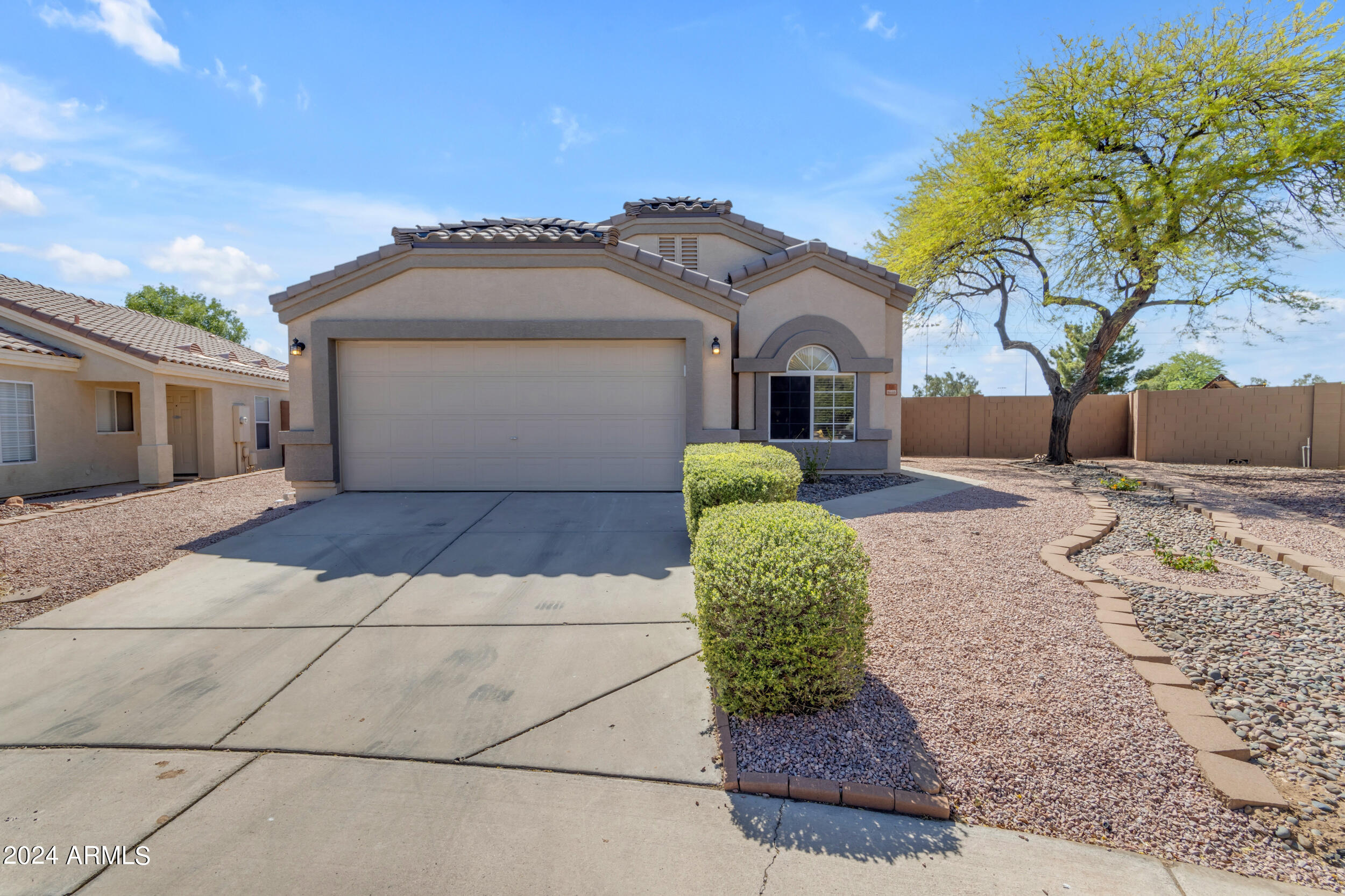 732 S CHATSWORTH