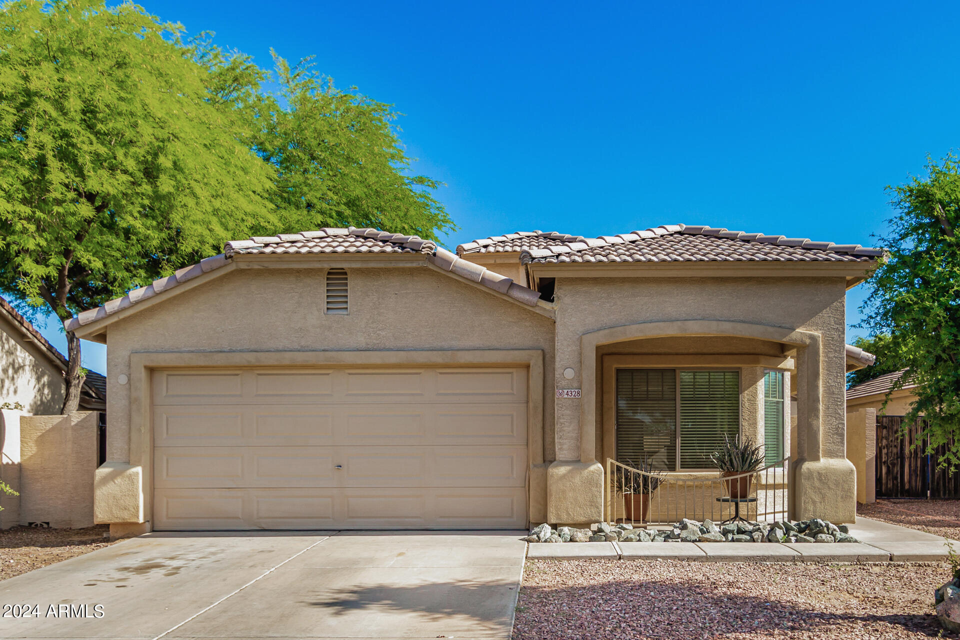 4328 W CARSON Road