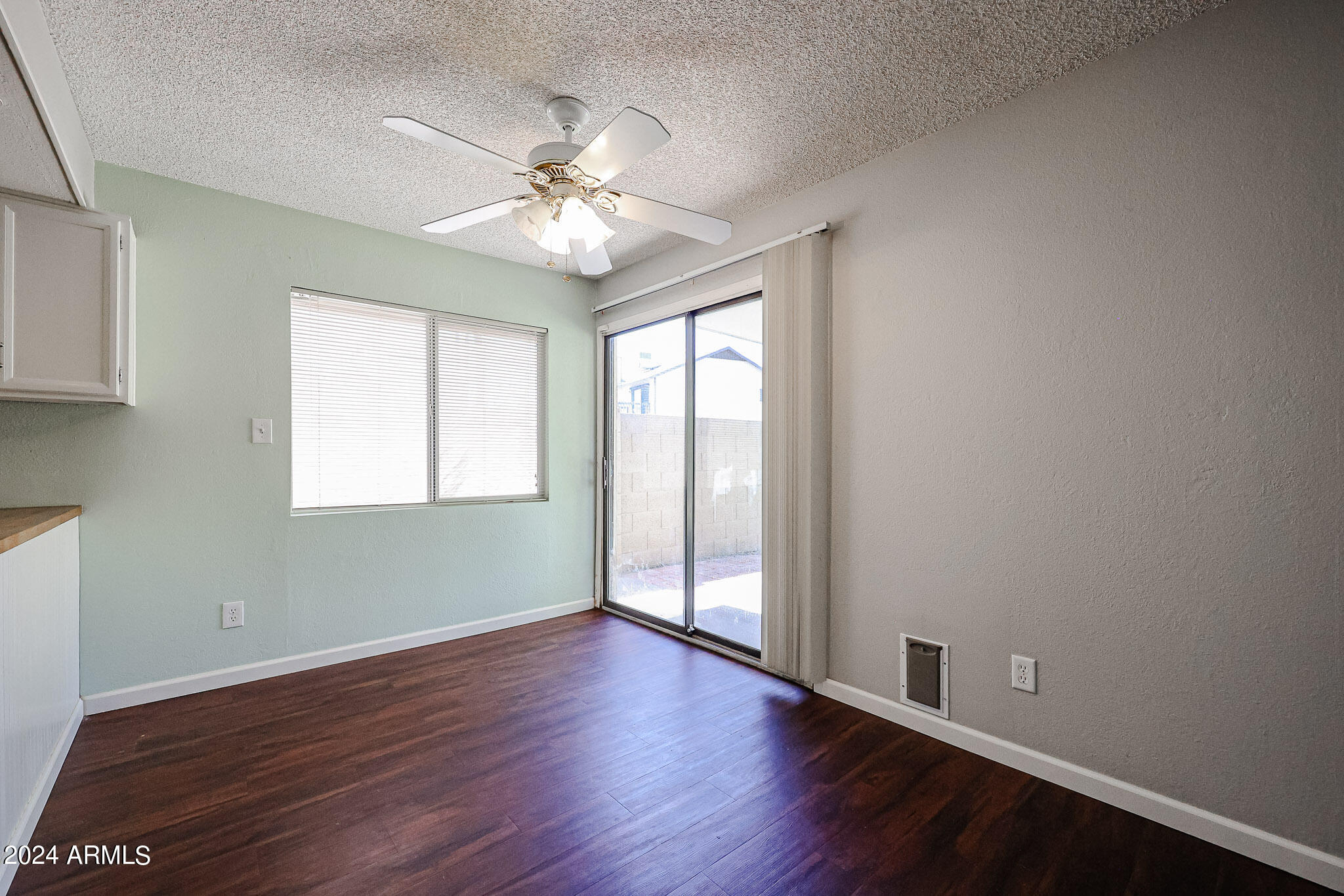 2414 W KIOWA Circle