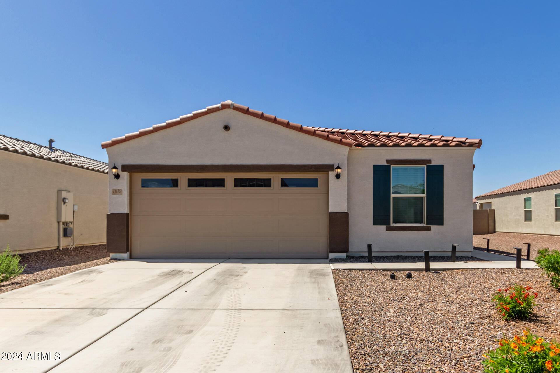 1619 W PINKLEY Court
