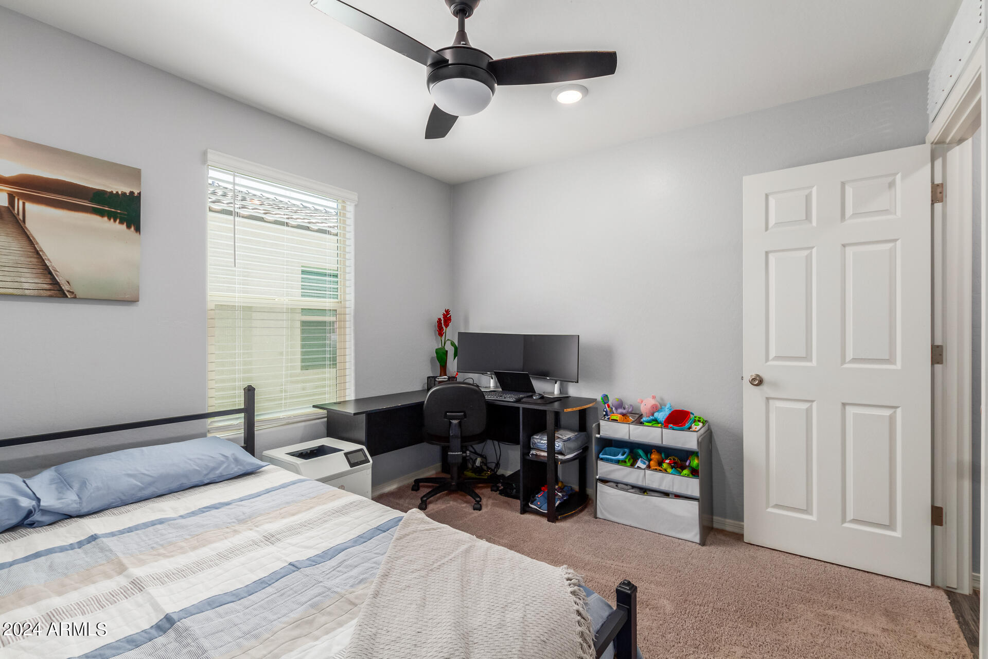 1619 W PINKLEY Court