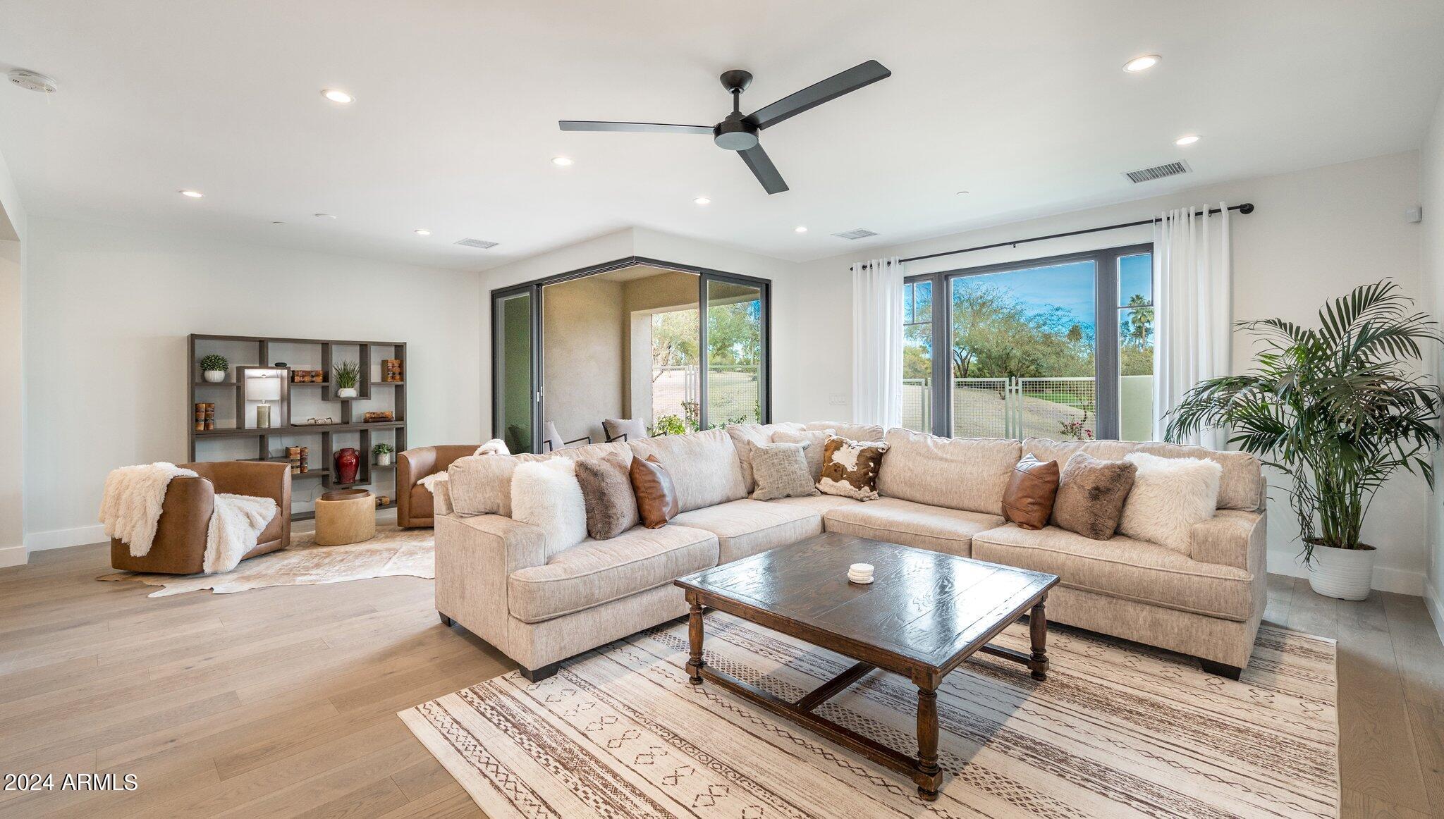6500 E CAMELBACK Road, 1014