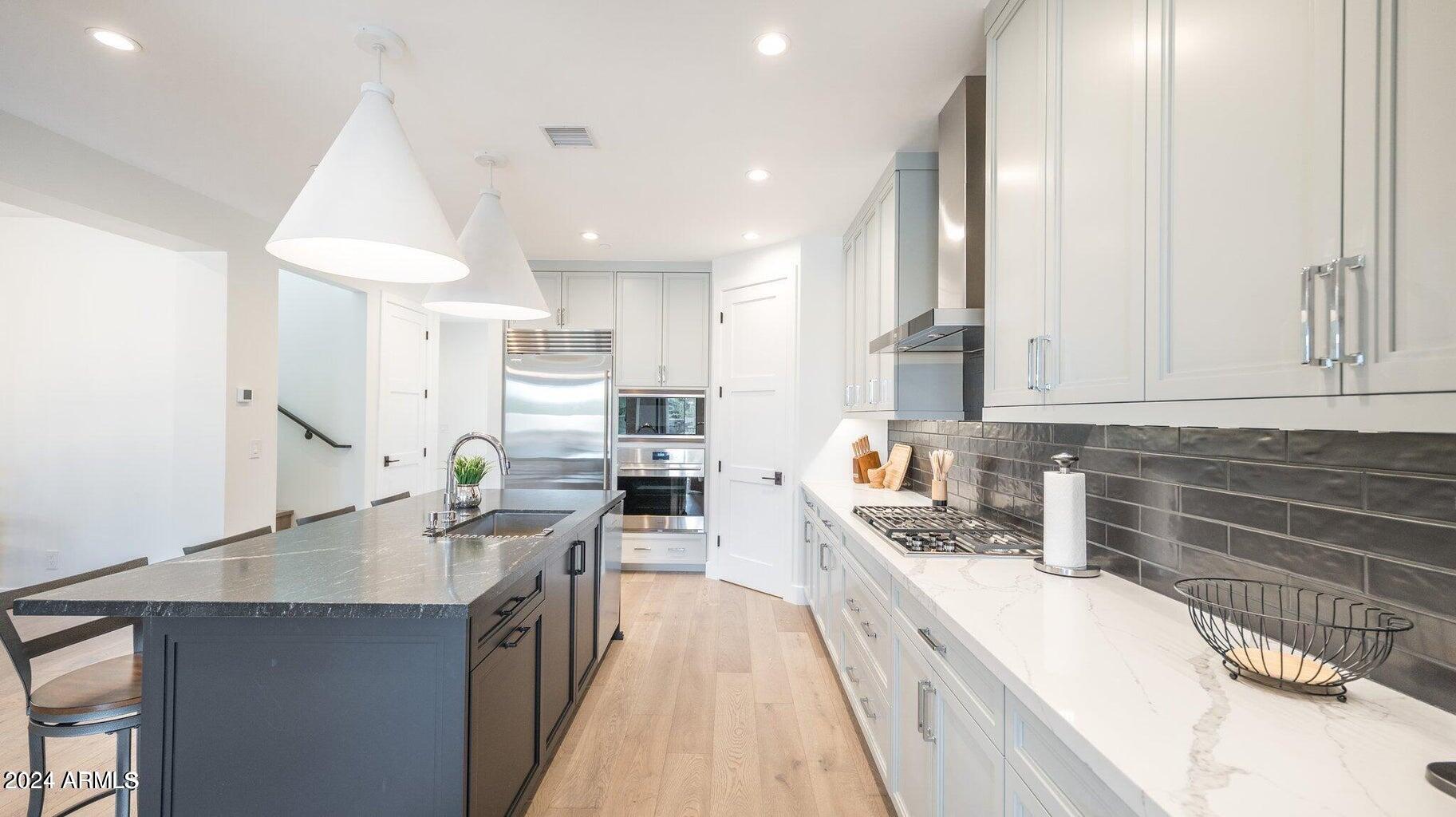6500 E CAMELBACK Road, 1014